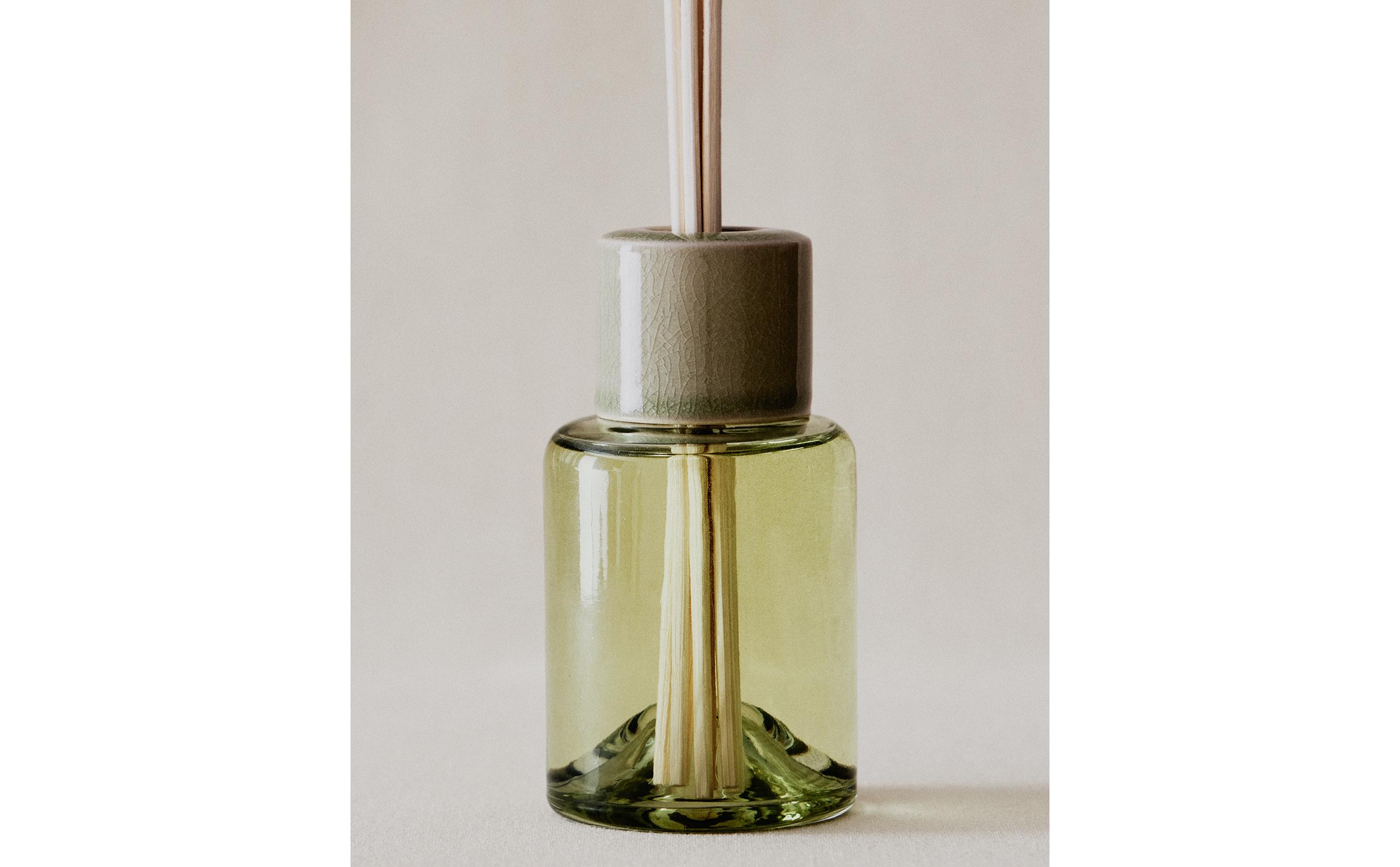 (190 ML) MUSKY PETALS REED DIFFUSERS product thumbnail 5