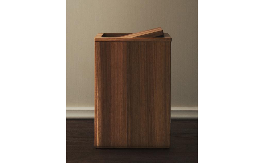 VEĽKÝ DREVENÝ ŠTVORCOVÝ KÔŠ NA ODPADKY DO KÚPEĽNE VEĽKÝ DREVENÝ ŠTVORCOVÝ KÔŠ NA ODPADKY DO KÚPEĽNE