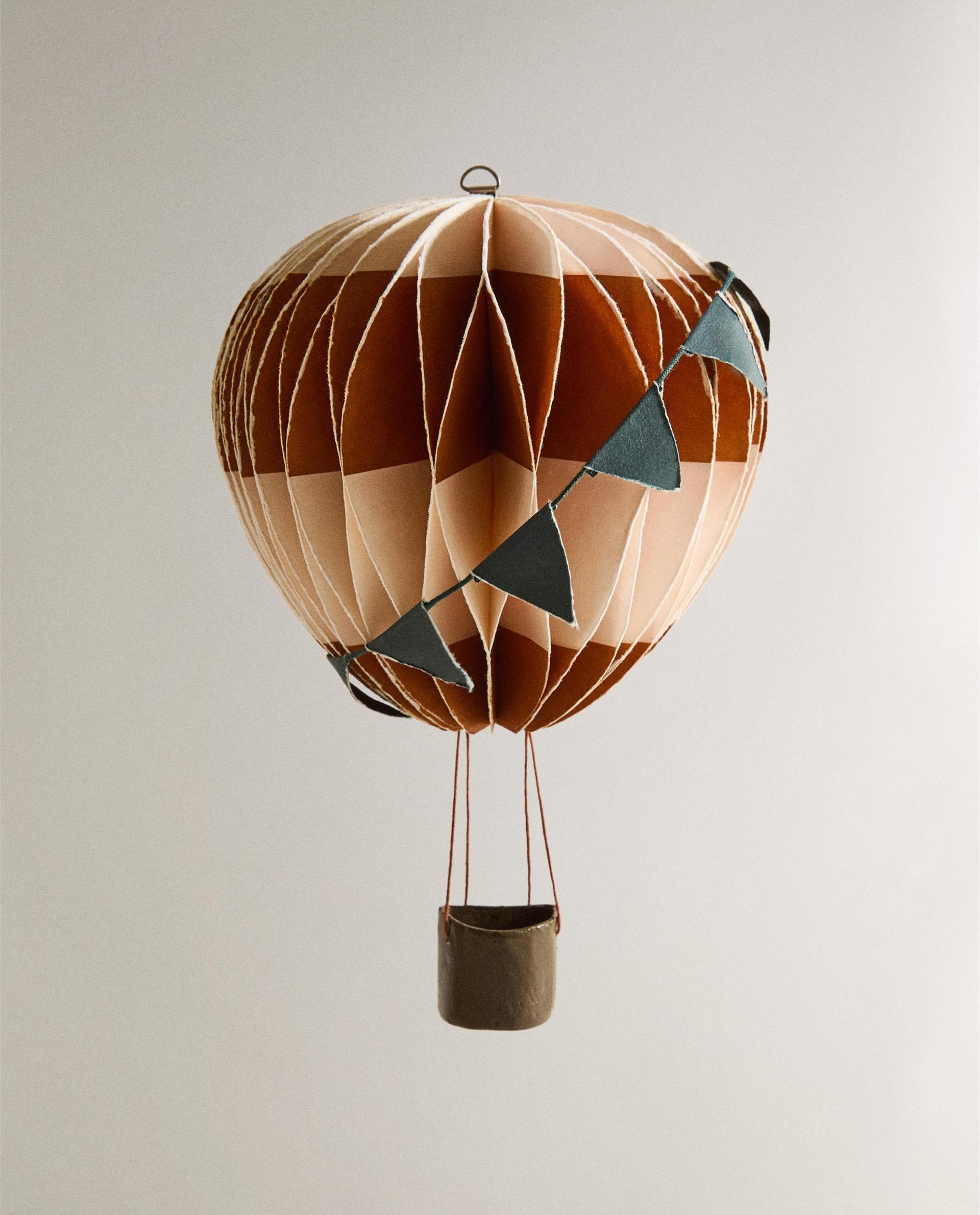 COLOURED PAPER WALL BALLOON (16 CM) COLOURED PAPER WALL BALLOON (16 CM)