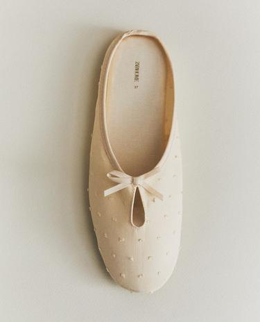 SLIPPERS WITH LEATHER SOLE AND BOW