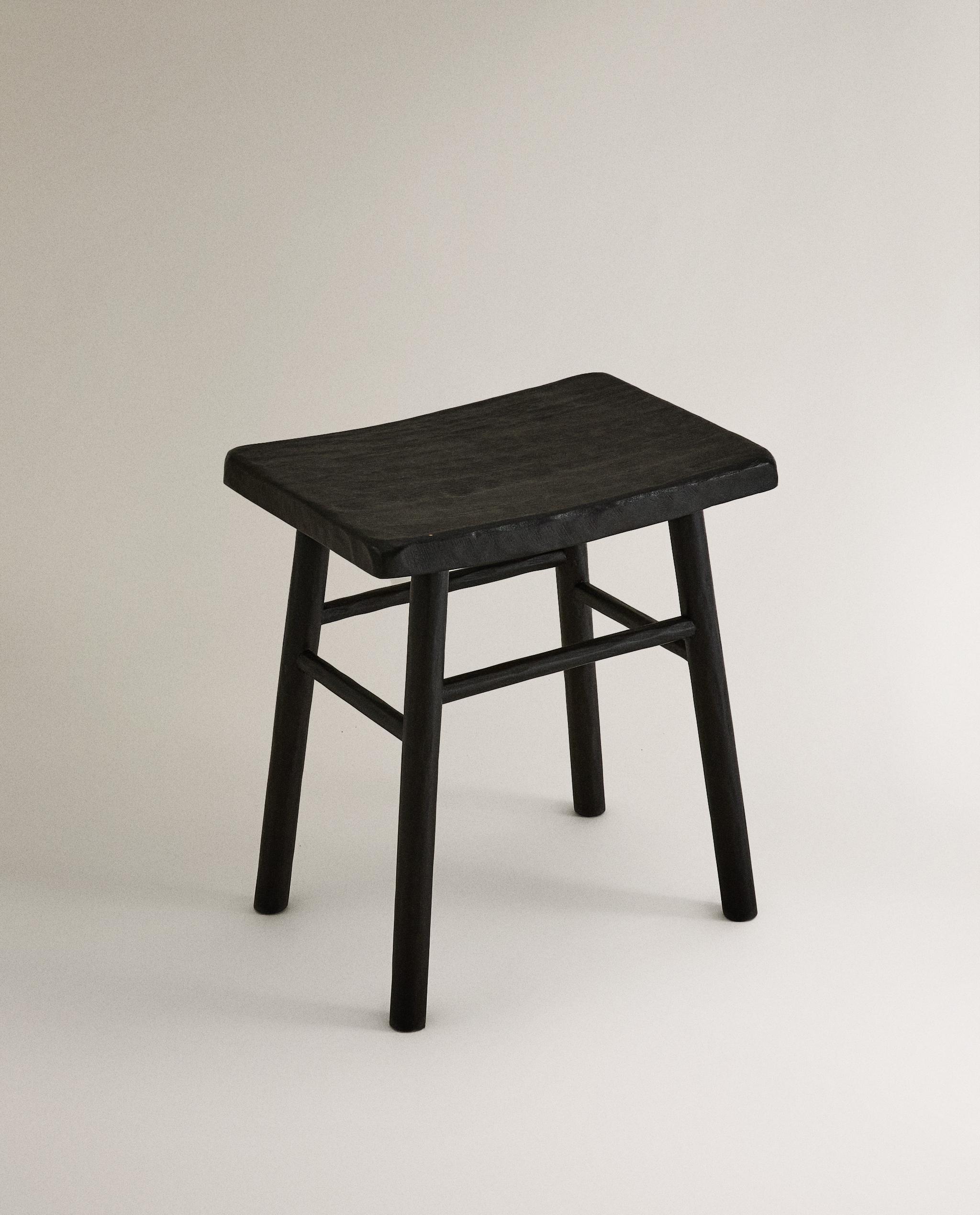 ハンマードウッドスツール | Zara Home 日本/Japan