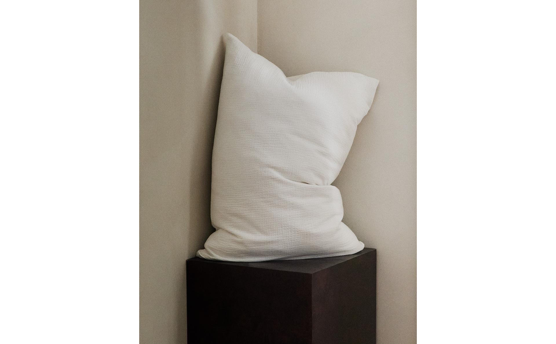 KOPFKISSENBEZUG AUS GAZE KOPFKISSENBEZUG AUS GAZE