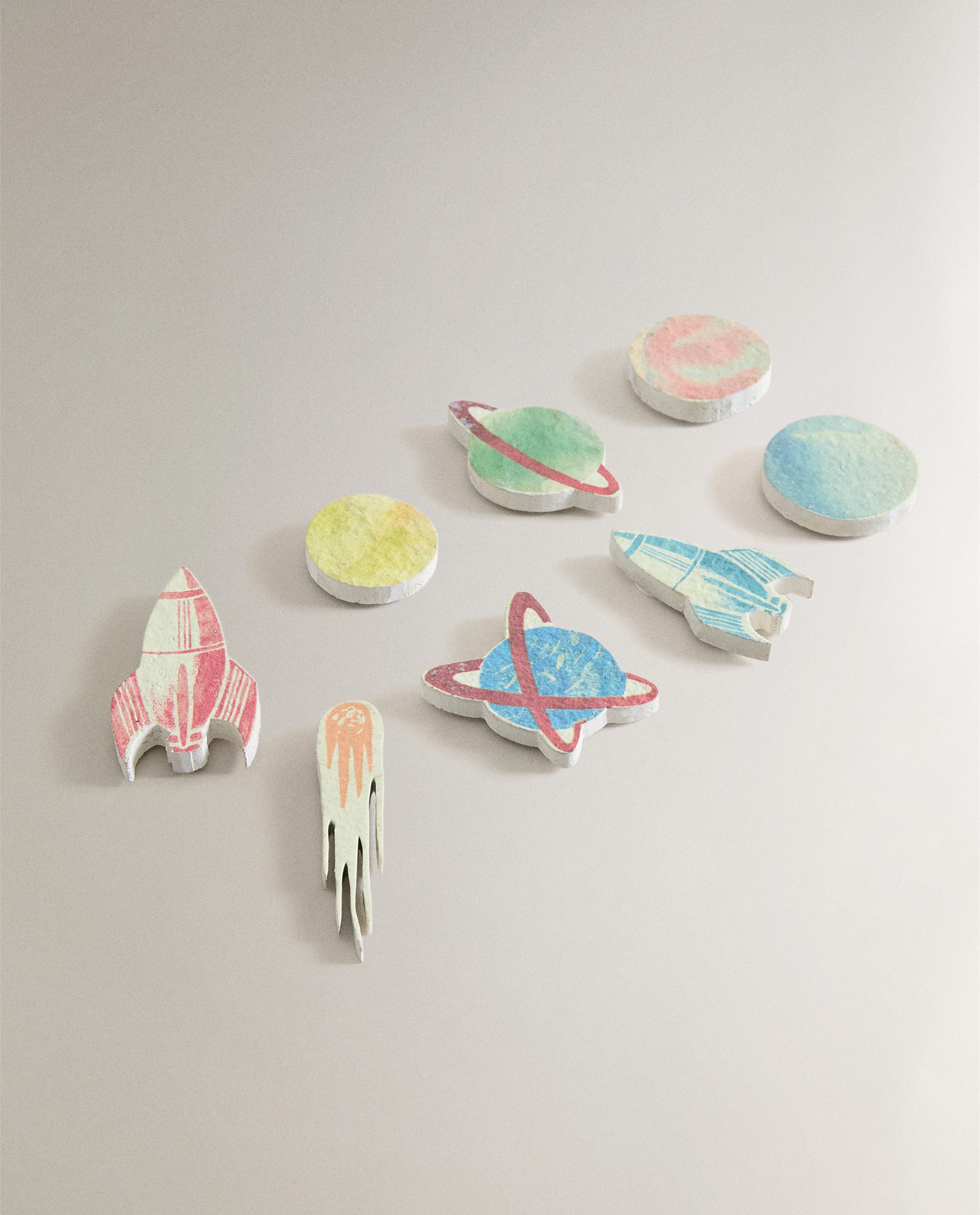 CHILDREN'S GLOW-IN-THE-DARK SPACE STICKERS product thumbnail 7
