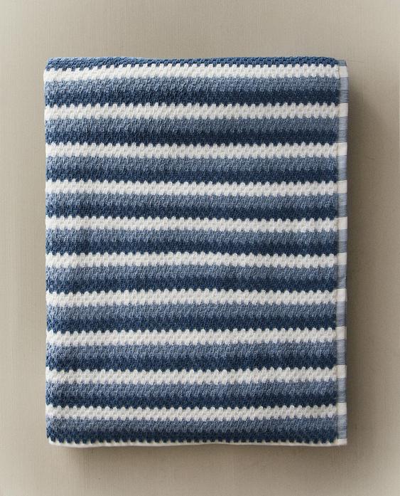 SERVIETTE DE BAIN JACQUARD GÉOMÉTRIQUE