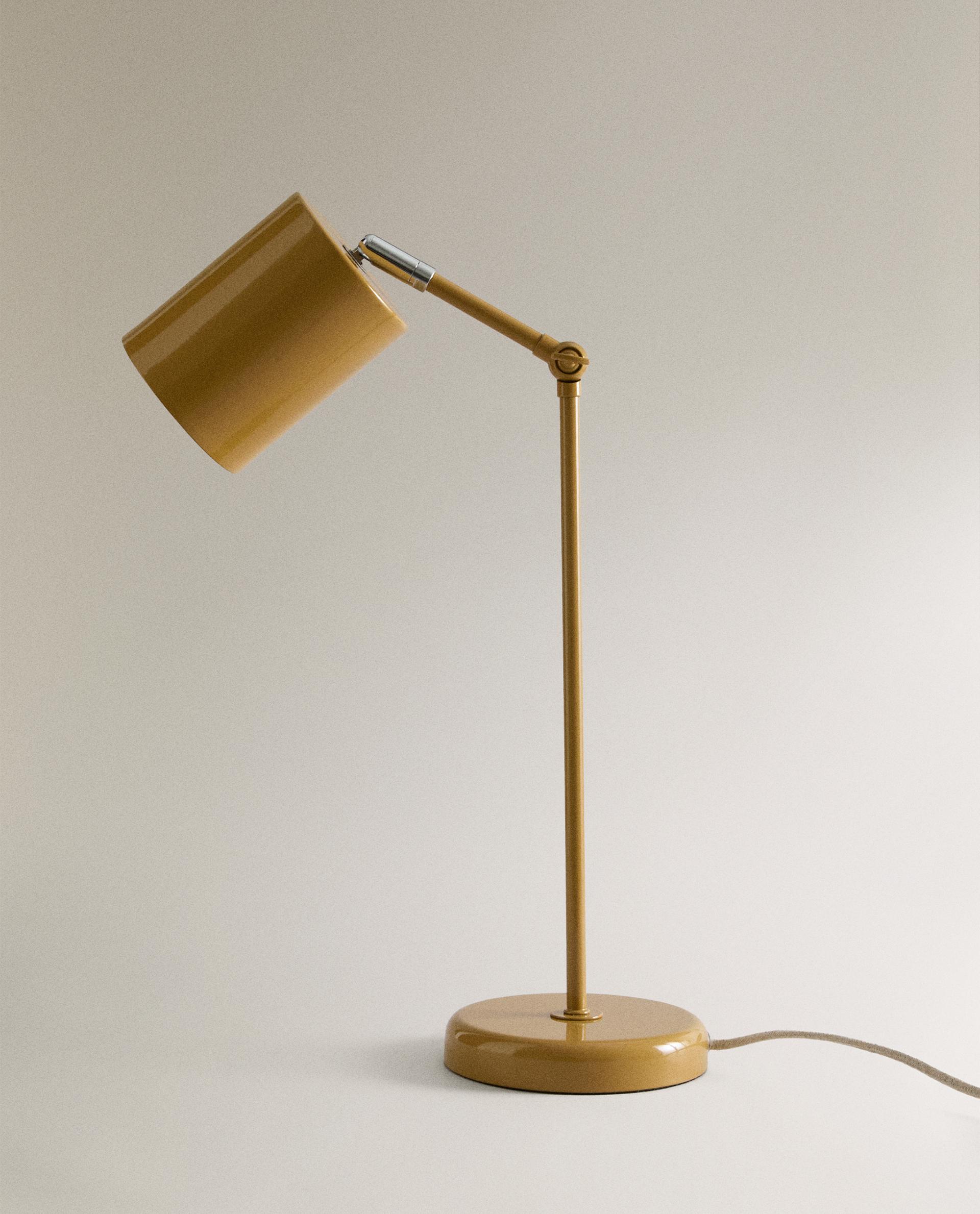 CHILDREN’S METAL DESK LAMP