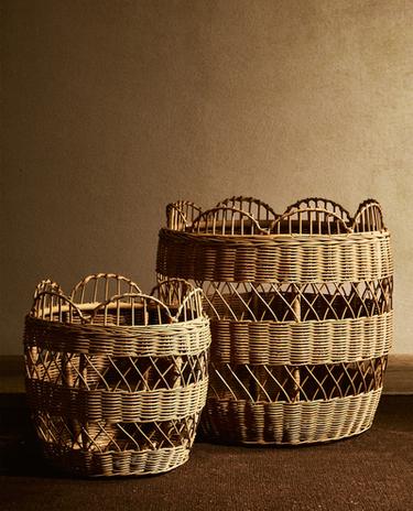 SCALLOPED RATTAN BASKET