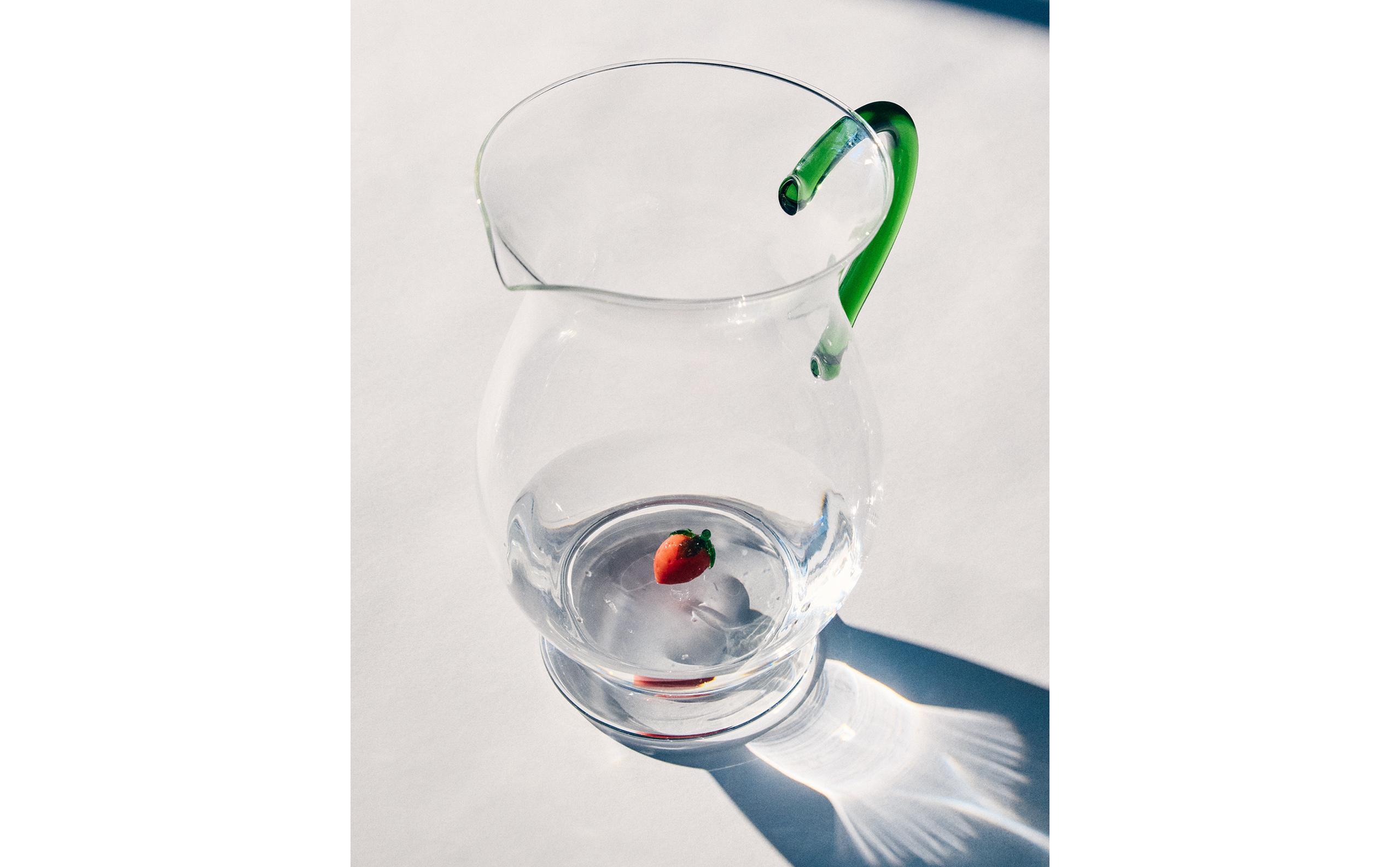 BOROSILICATE STRAWBERRY JUG product thumbnail 10