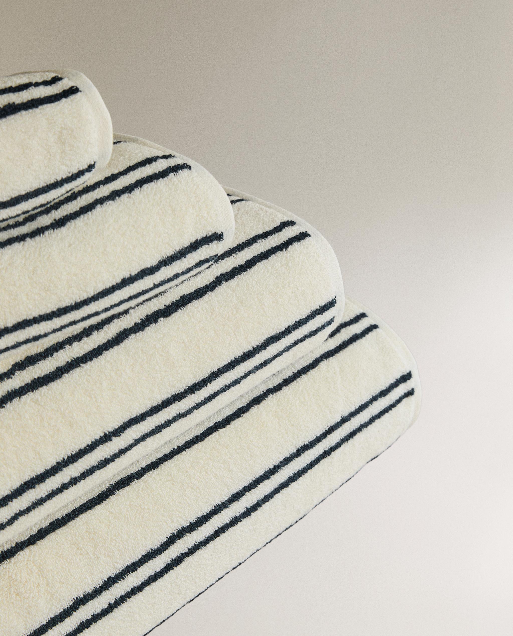 DOUBLE STRIPE BATH TOWEL product thumbnail 10