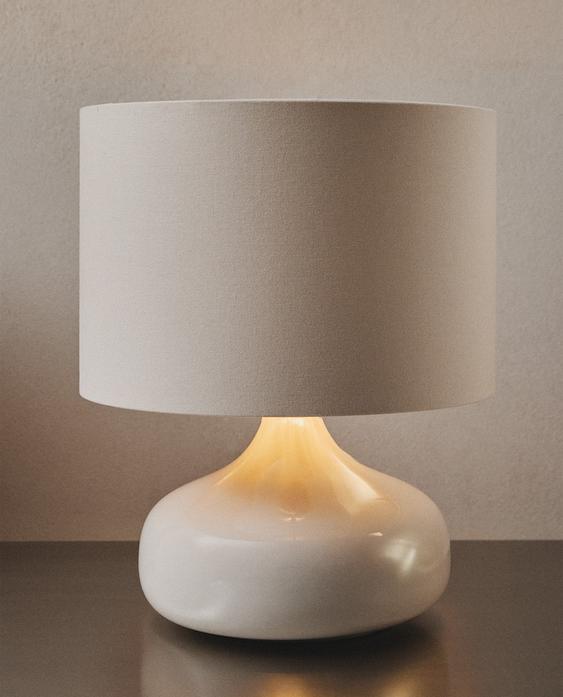 TABLE LAMP WITH CERAMIC BASE
