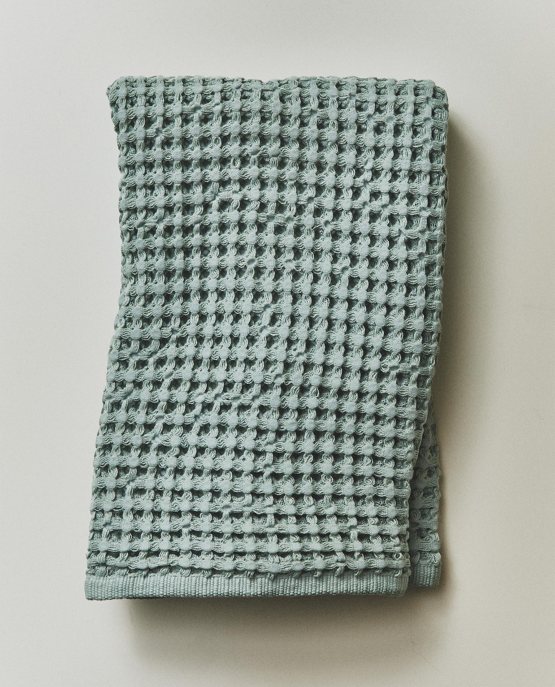 WAFFLE-KNIT TEA TOWEL WAFFLE-KNIT TEA TOWEL