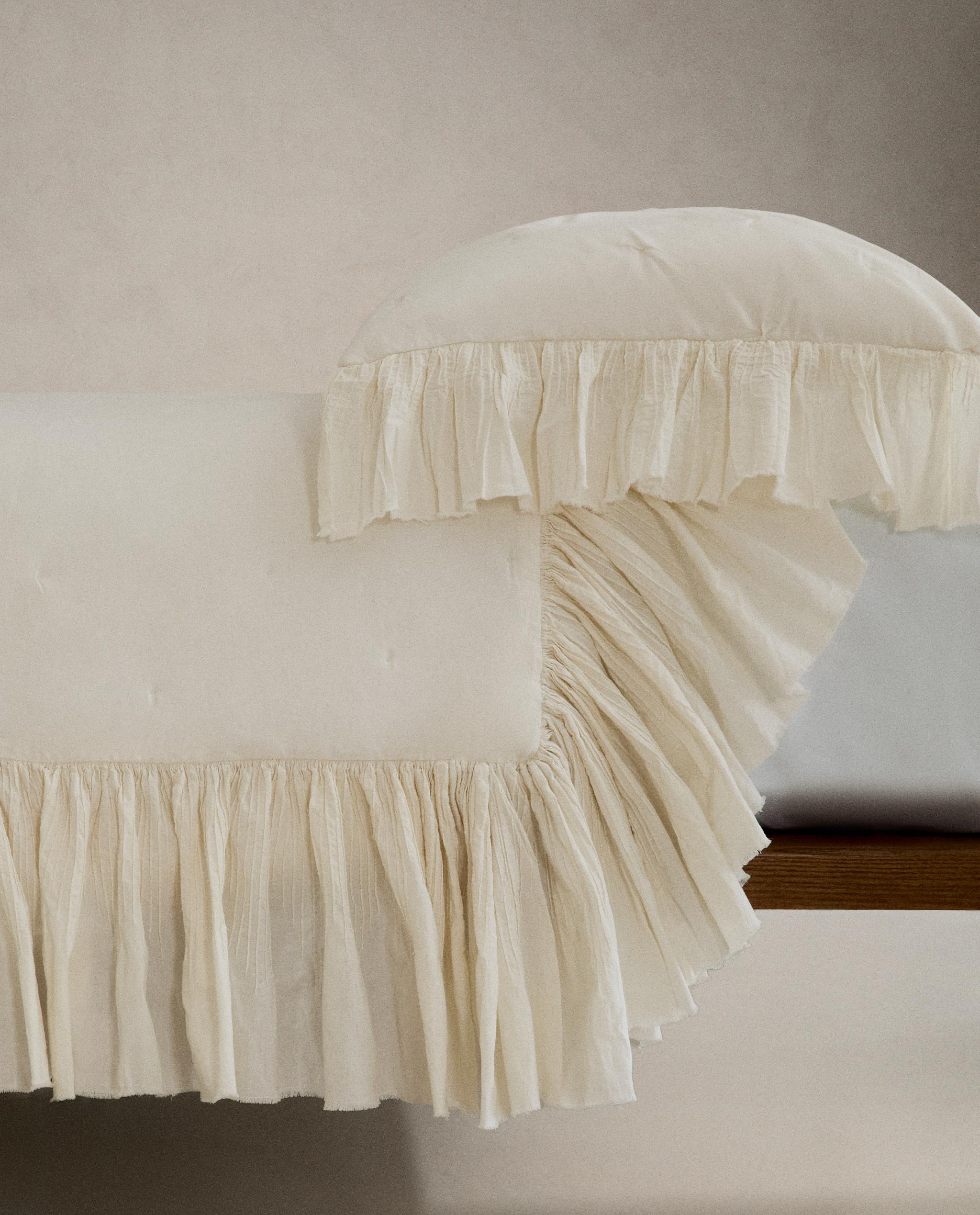 FRILLED COTTON QUILTED BEDSPREAD product thumbnail 3
