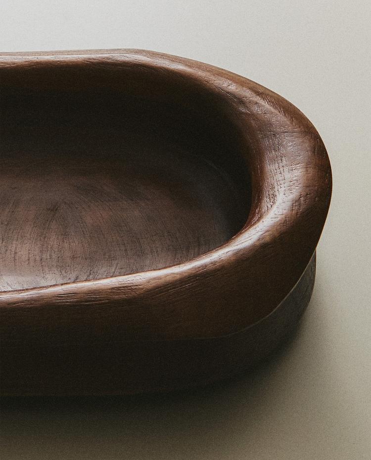 IRREGULAR WOODEN TRAY