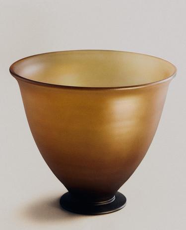 IRIDESCENT GLASS COUPE I COLIN KING