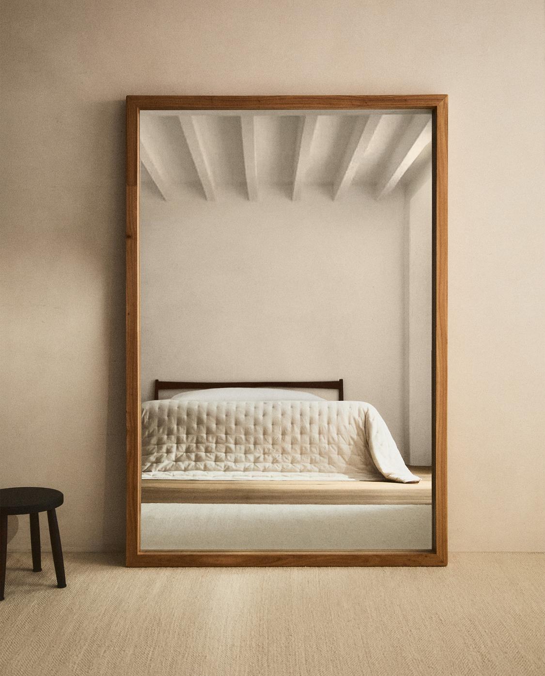 LARGE ELM WOOD VERTICAL MIRROR | Zara Home Kosovë