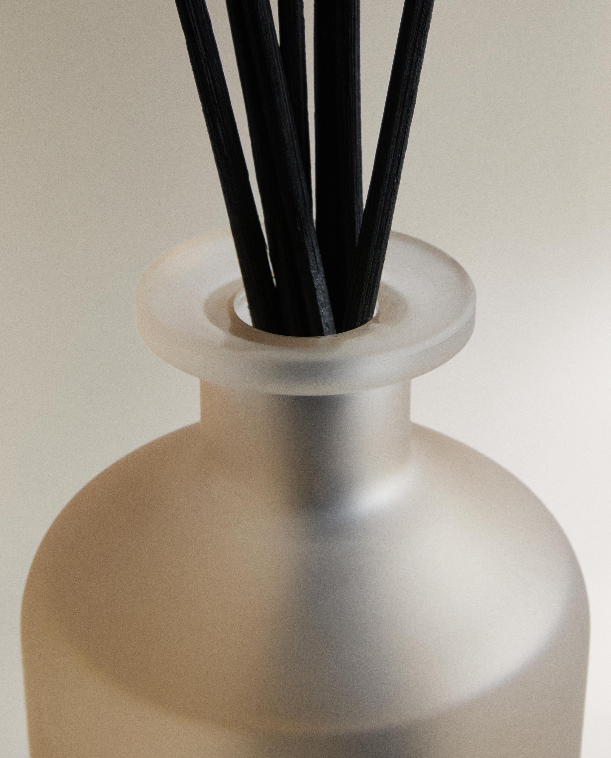 (230 ML) ORCHIDÉE LUMIÈRE REED DIFFUSERS product thumbnail 3
