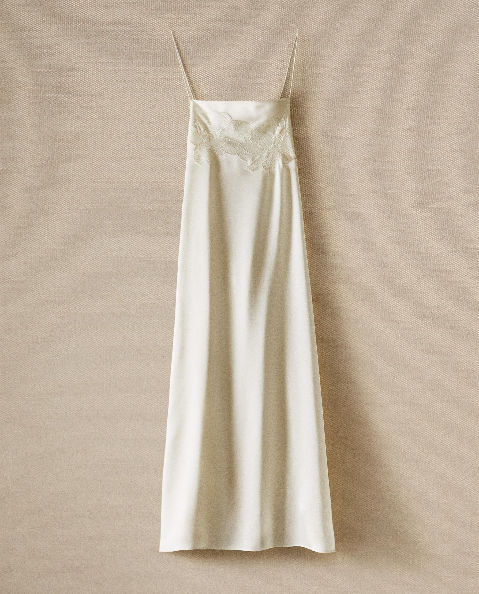 CHEMISE DE NUIT LONGUE SATIN CHEMISE DE NUIT LONGUE SATIN