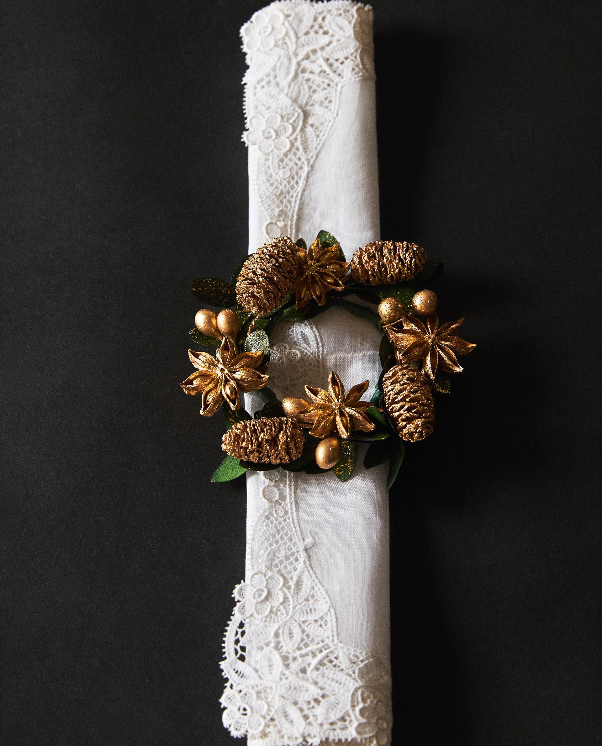 LOT DE 4 RONDS DE SERVIETTE BOUQUET BRILLANT NOËL