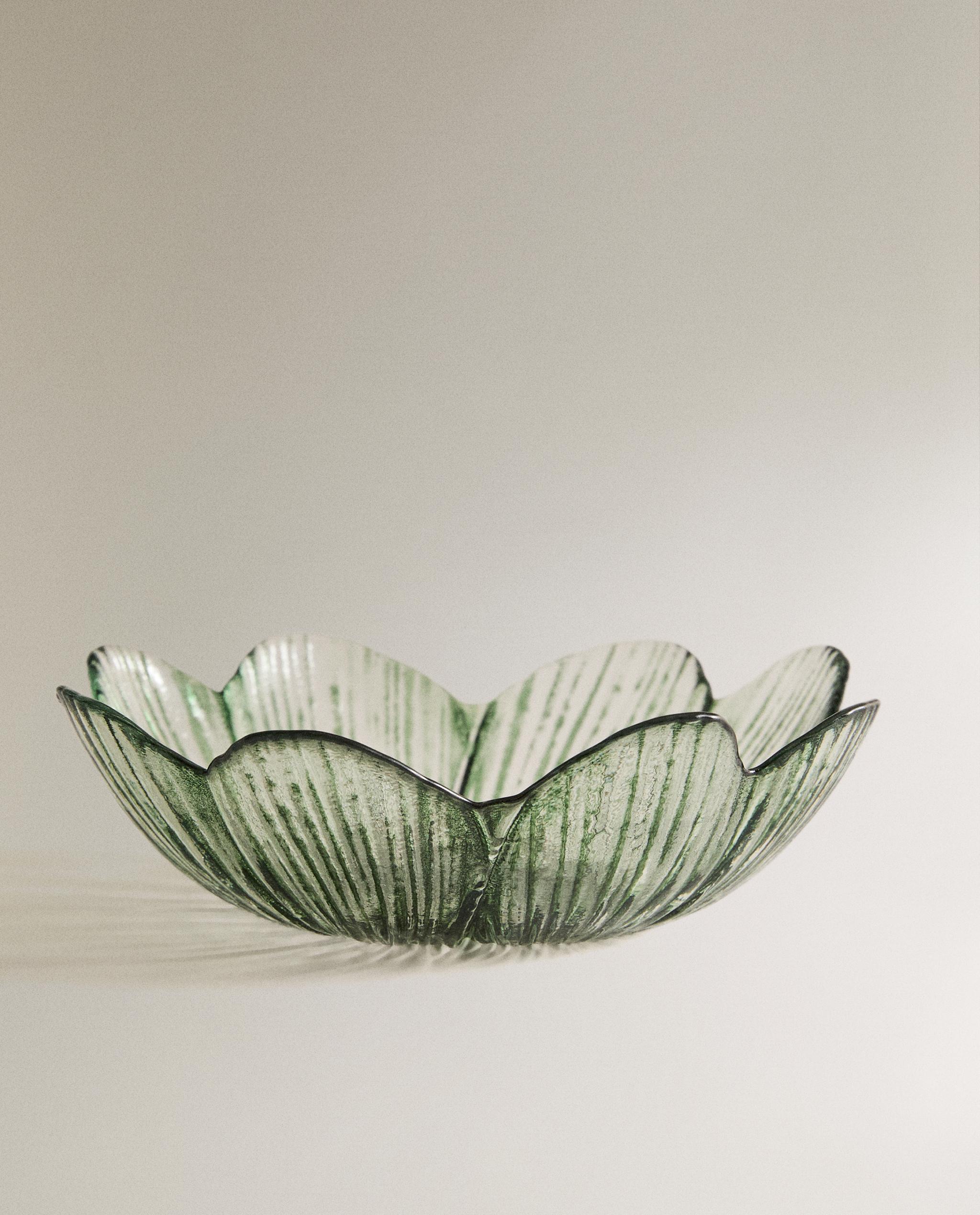 CLOVER GLASS BOWL product thumbnail 7