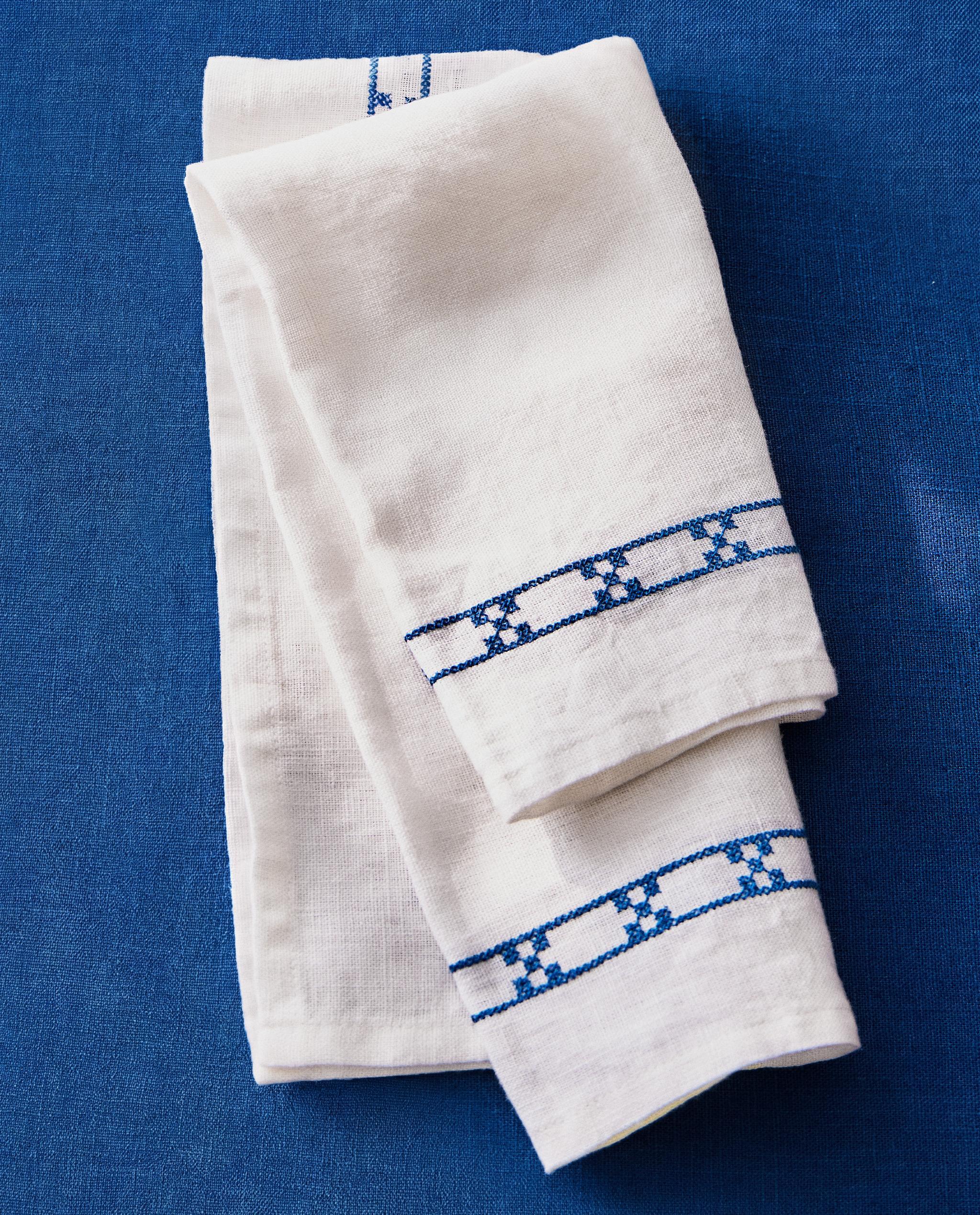 PACK OF GEOMETRIC EMBROIDERY NAPKINS (PACK OF 2) product thumbnail 11