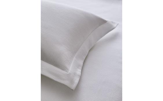 HOUSSE DE COUSSIN EN PIQUÉ DE COTON HOUSSE DE COUSSIN EN PIQUÉ DE COTON