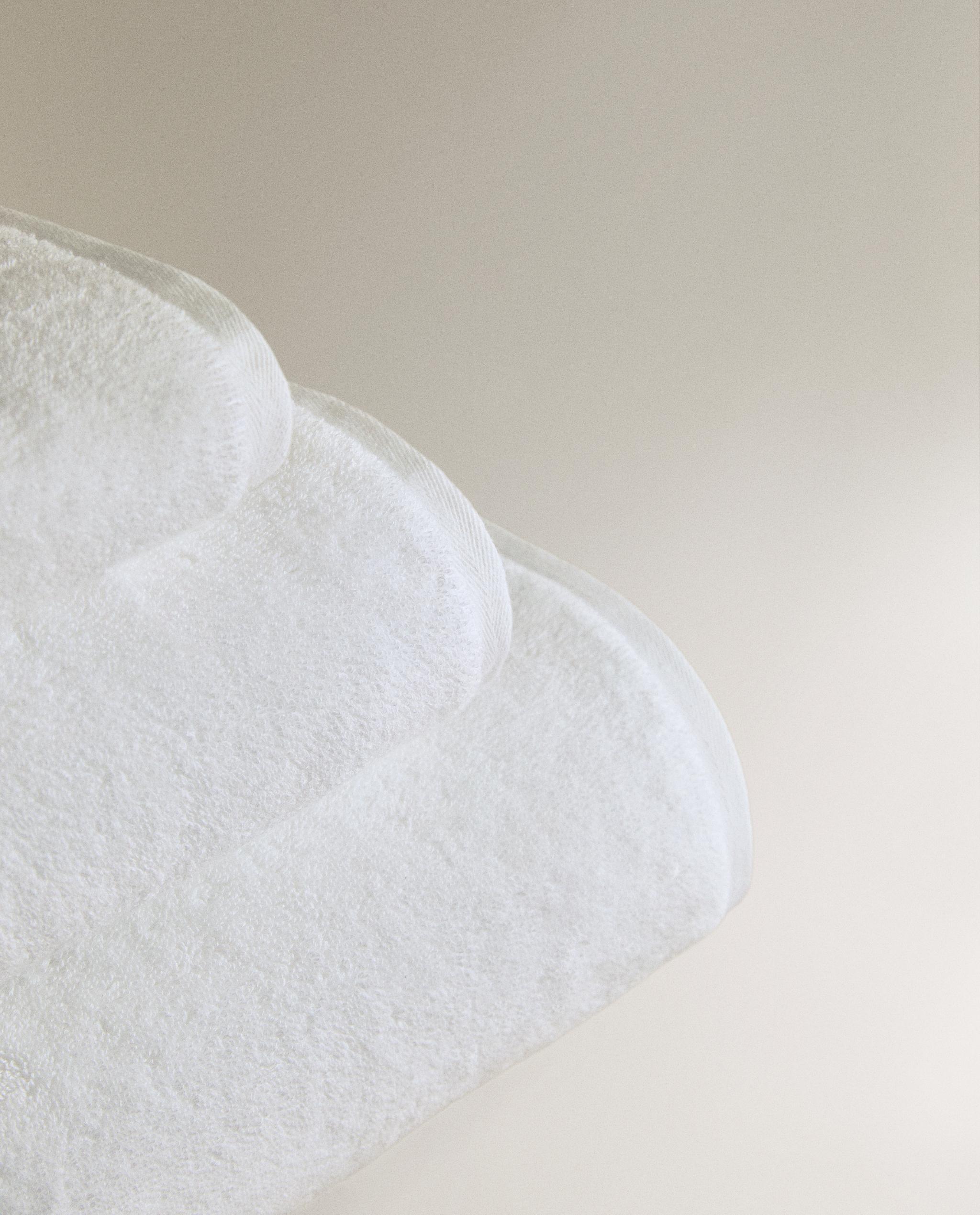 EXTRA SOFT COTTON BATH TOWEL (700 GXM²) product thumbnail 17