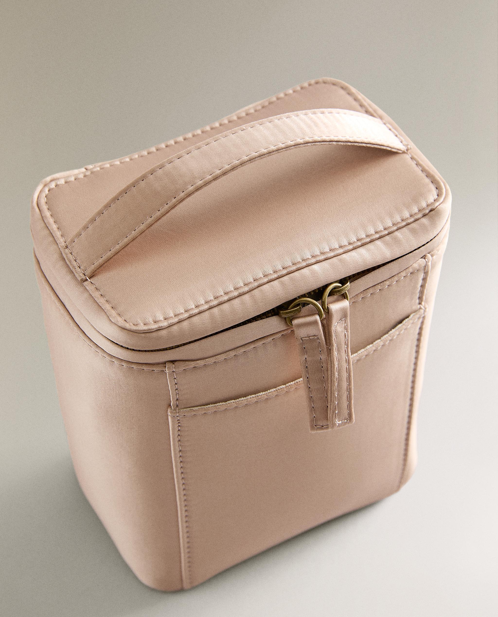 SATEEN WASH BAG CASE product thumbnail 6