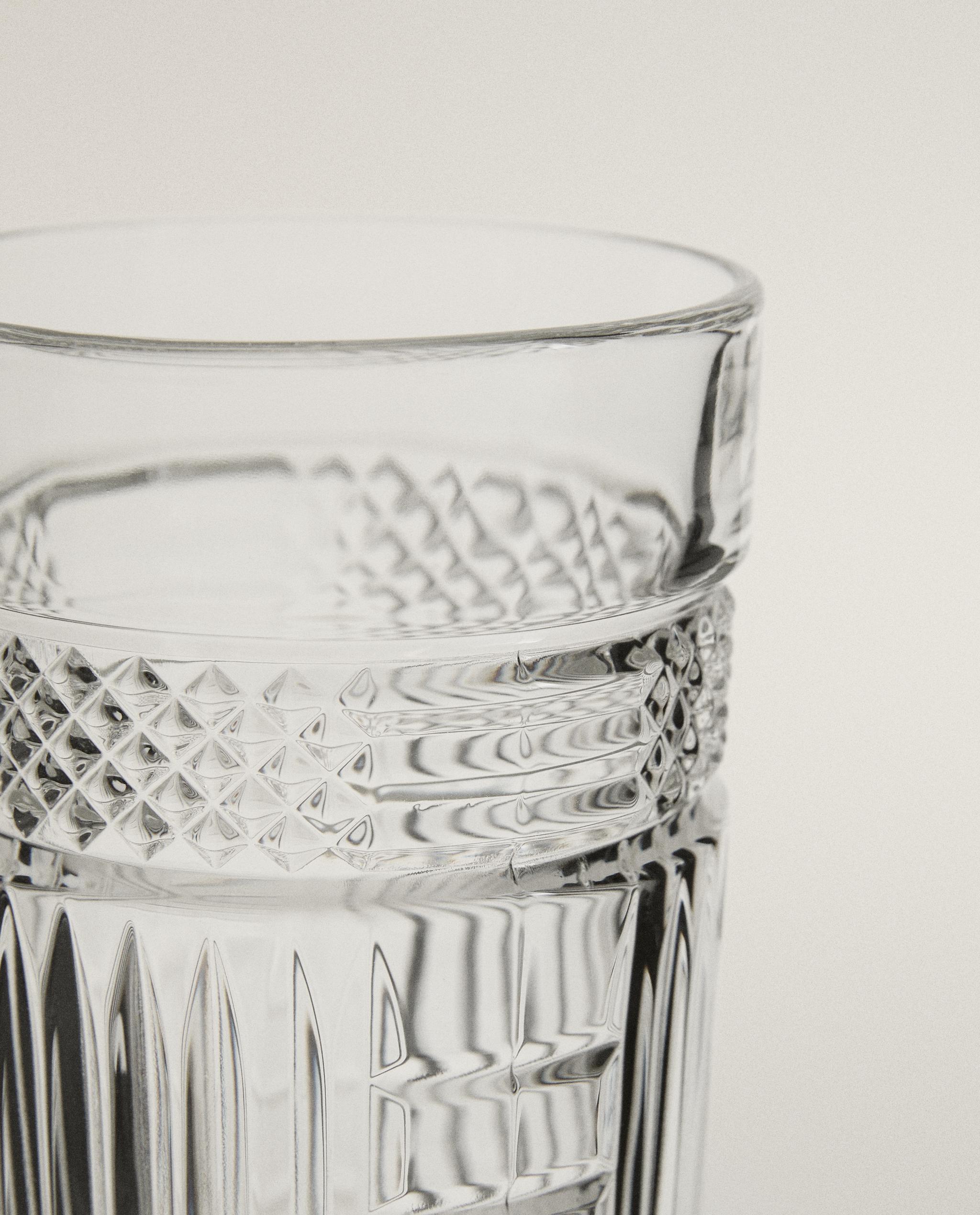 TUMBLER SET WITH RAISED DESIGN product thumbnail 3