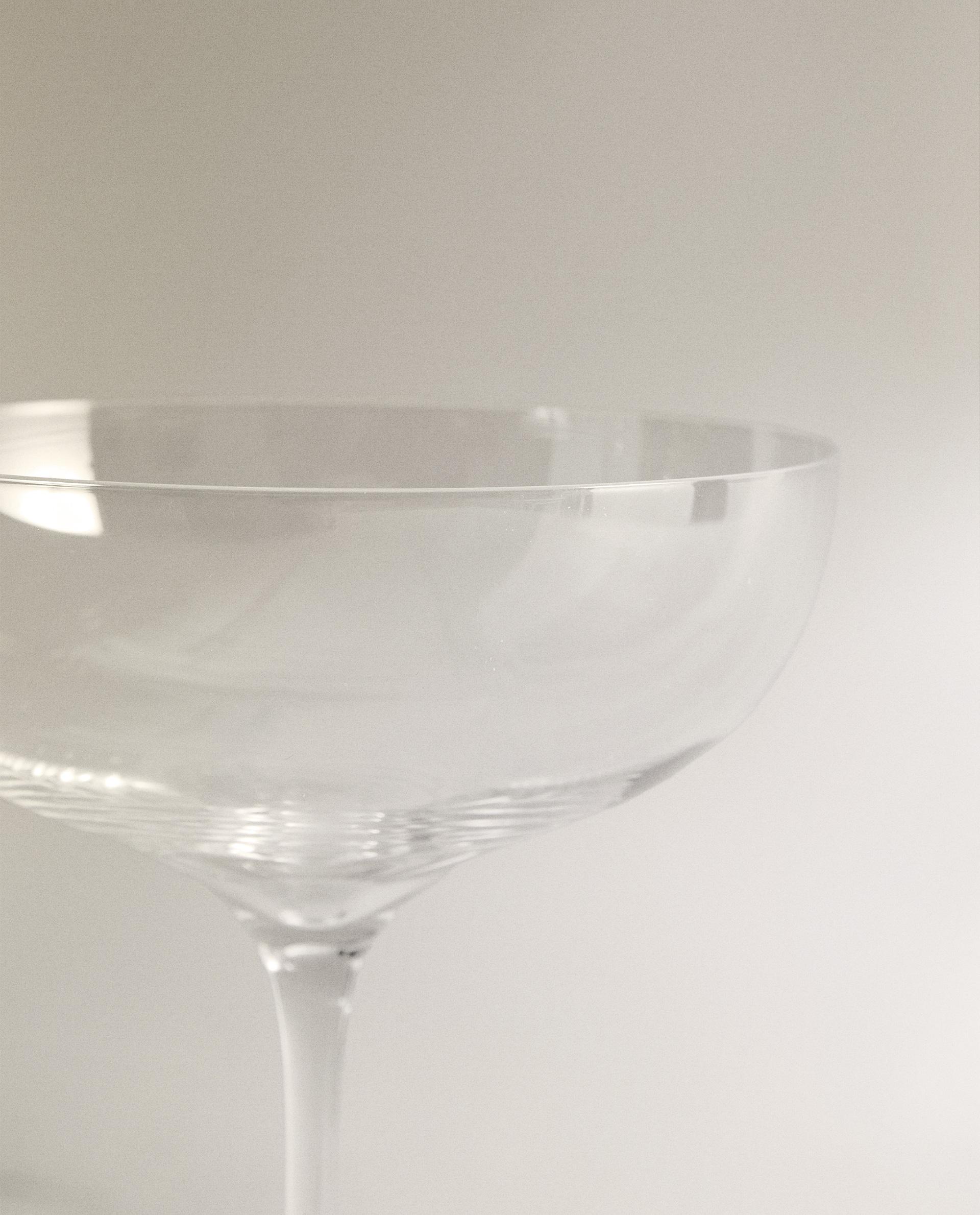 EXTRA LIGHTWEIGHT SPARKLING WINE FLUTE product thumbnail 9