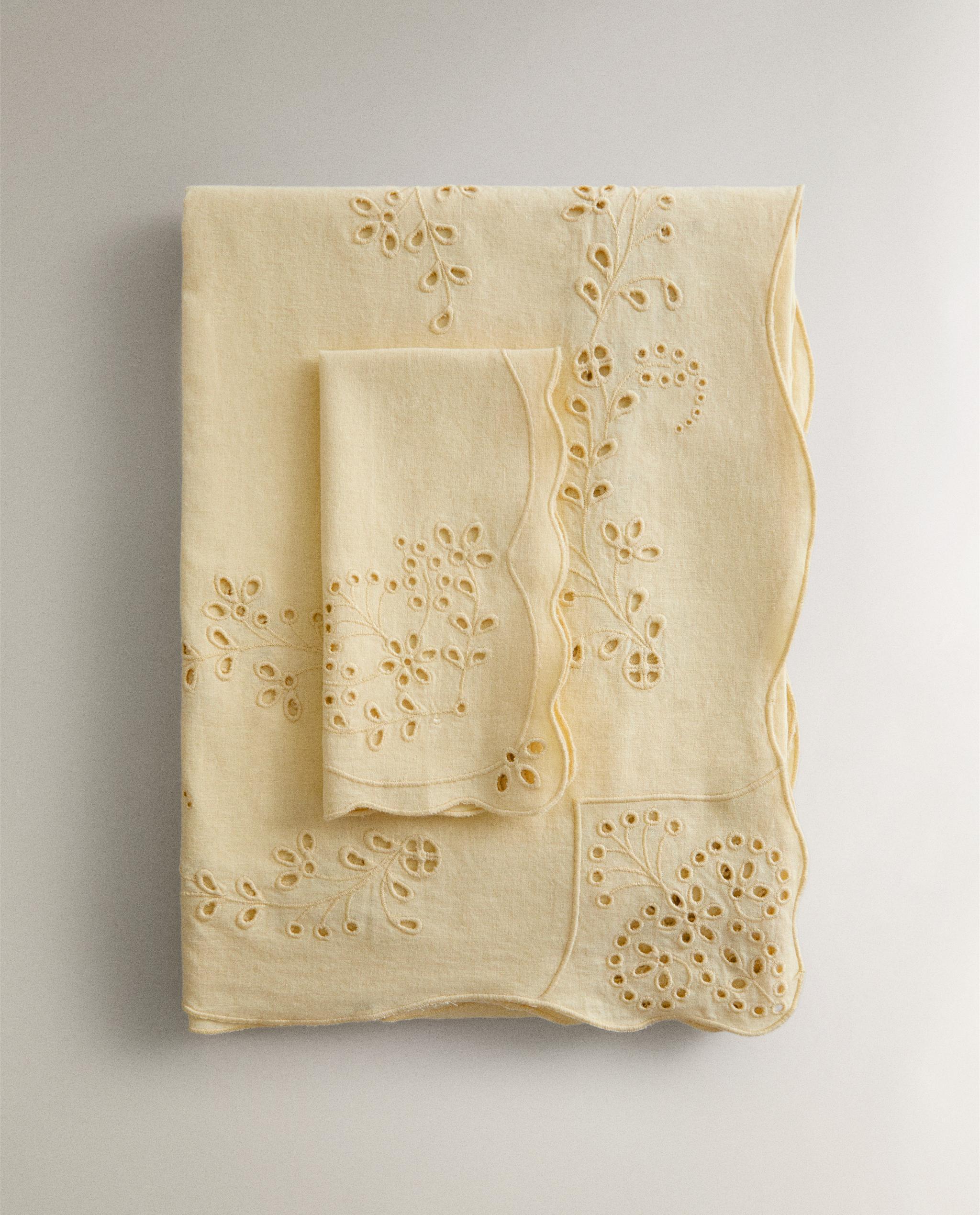 LINEN TABLECLOTH WITH CUTWORK EMBROIDERY product thumbnail 2