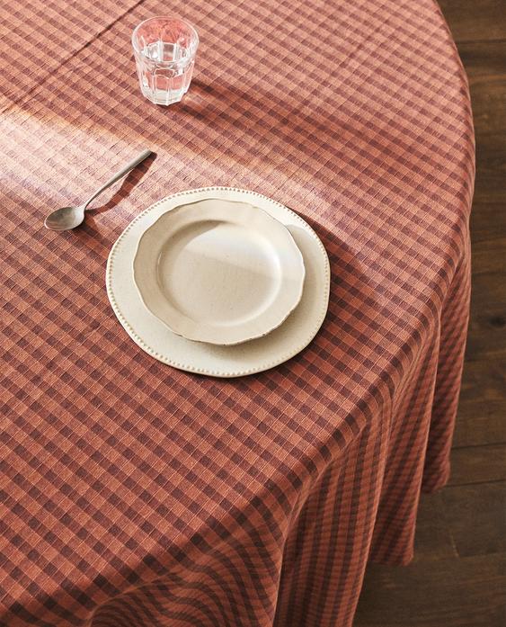 KOLLA RUND BORDSDUK MED EFTERSTYGN