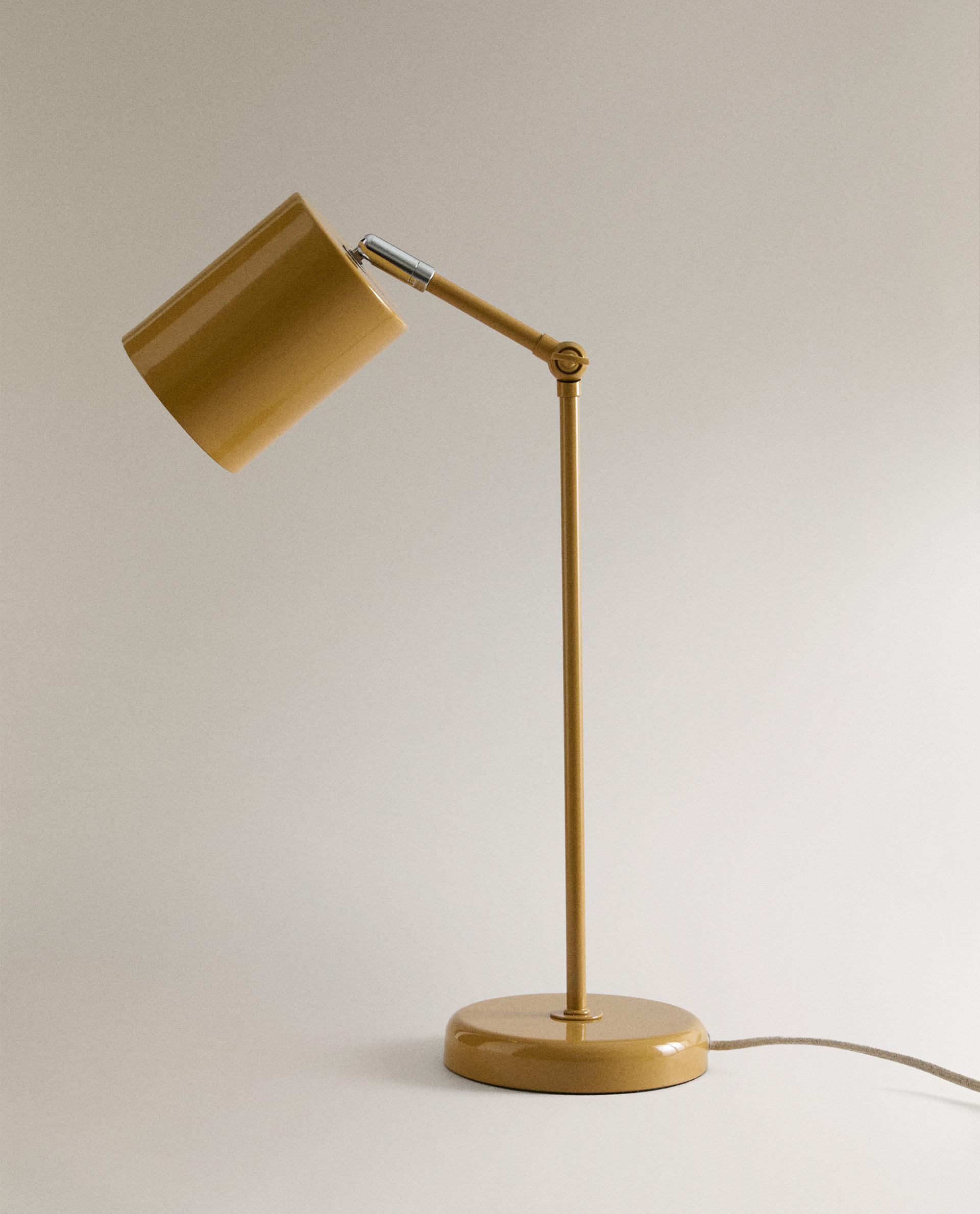 CHILDREN’S METAL DESK LAMP