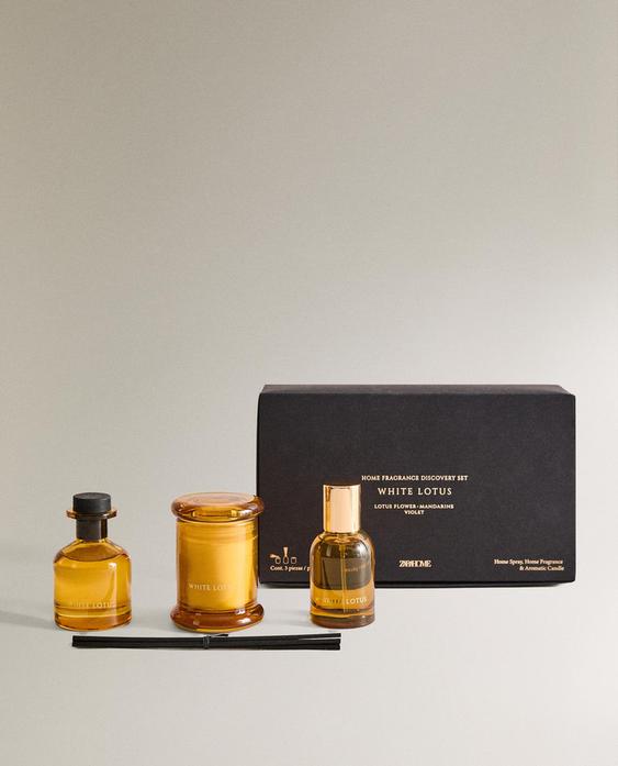 صندوق هدايا بمجموعة WHITE LOTUS (مجموعة 3 قطع) صندوق هدايا بمجموعة WHITE LOTUS (مجموعة 3 قطع)