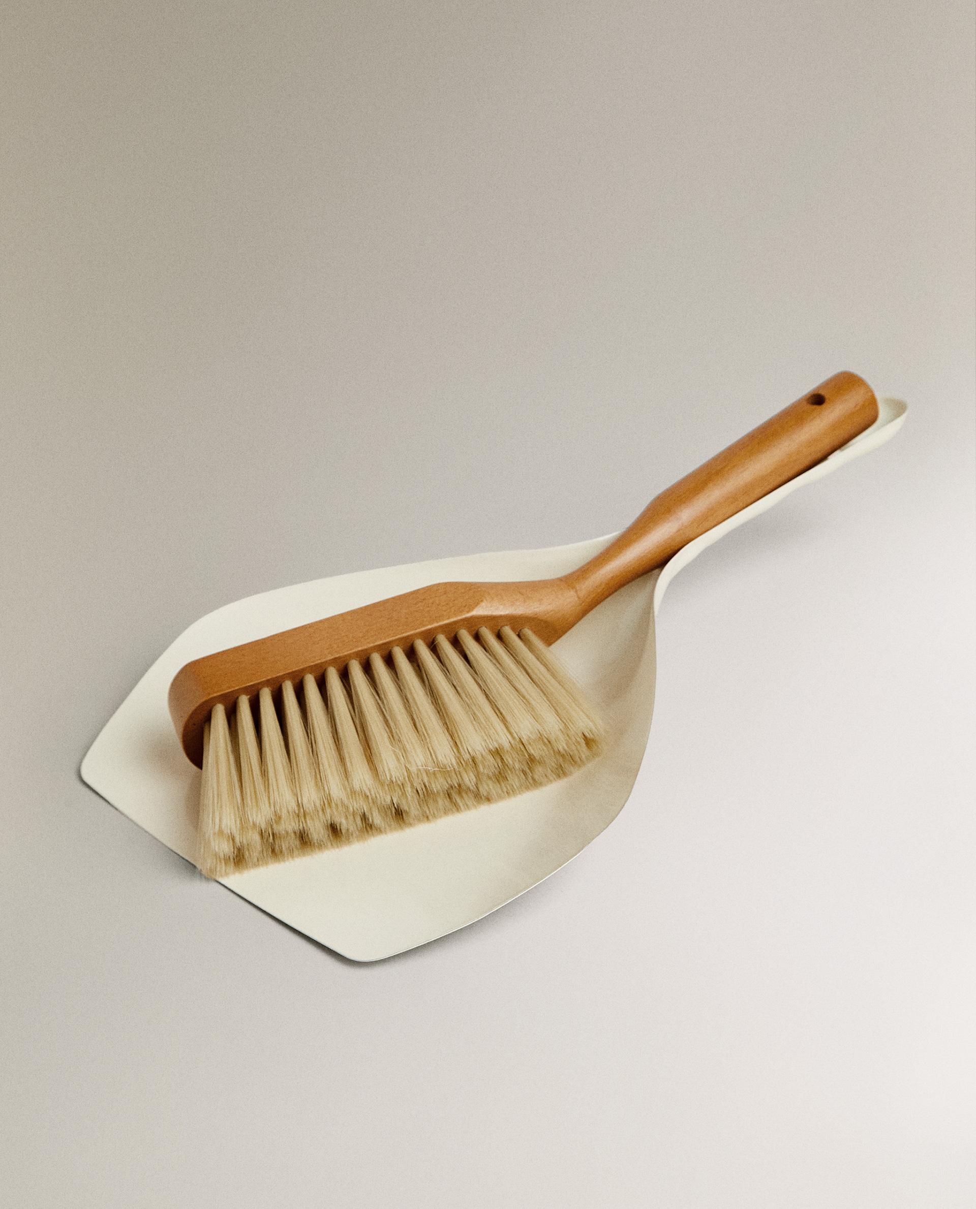 DUSTPAN AND BRUSH SET product thumbnail 2