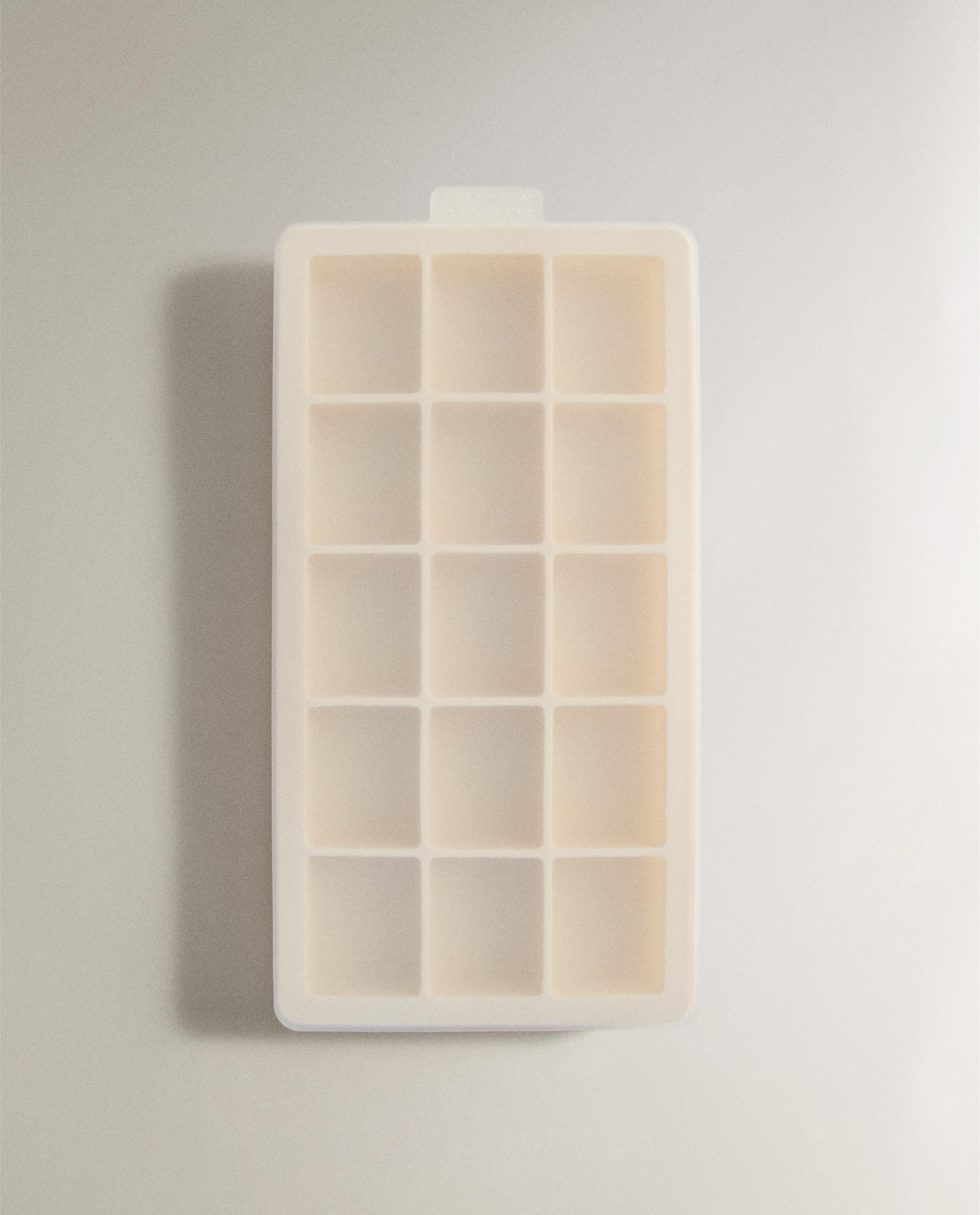 SILICONE ICE BUCKET TRAY WITH 15 ICE CUBES product thumbnail 4
