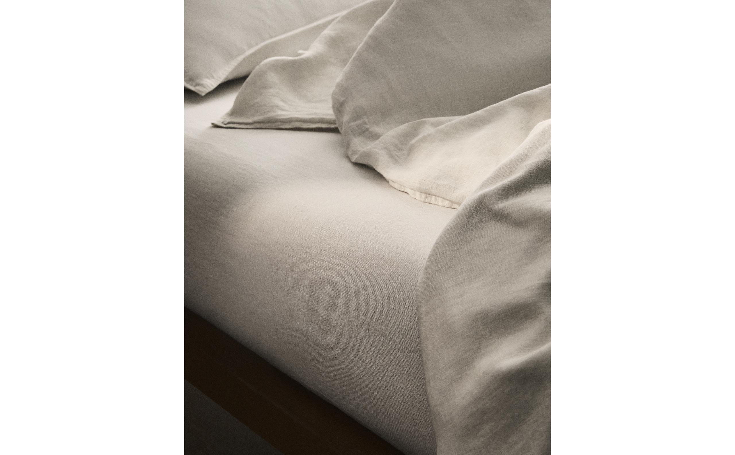 WASHED LINEN FITTED SHEET | 30 CM (160 GxM²) product thumbnail 12