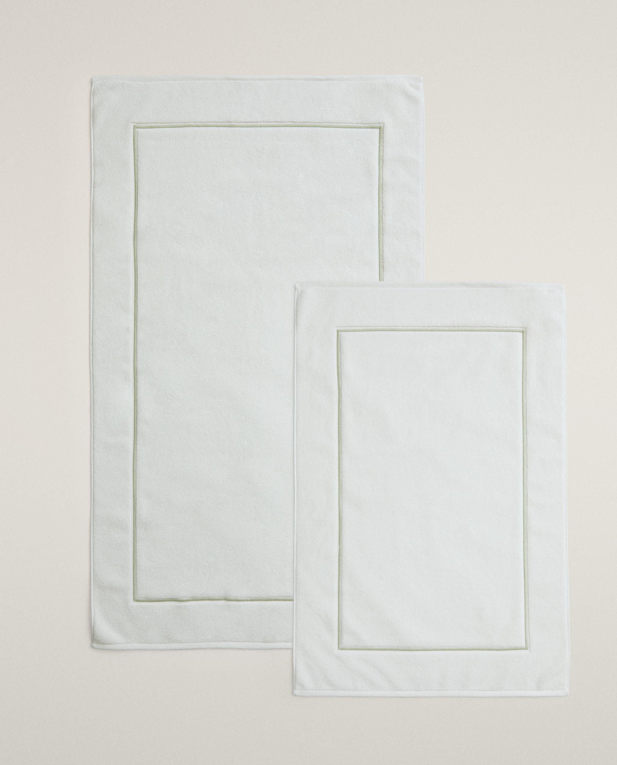 EMBROIDERED SCALLOPED BATH MAT product thumbnail 15