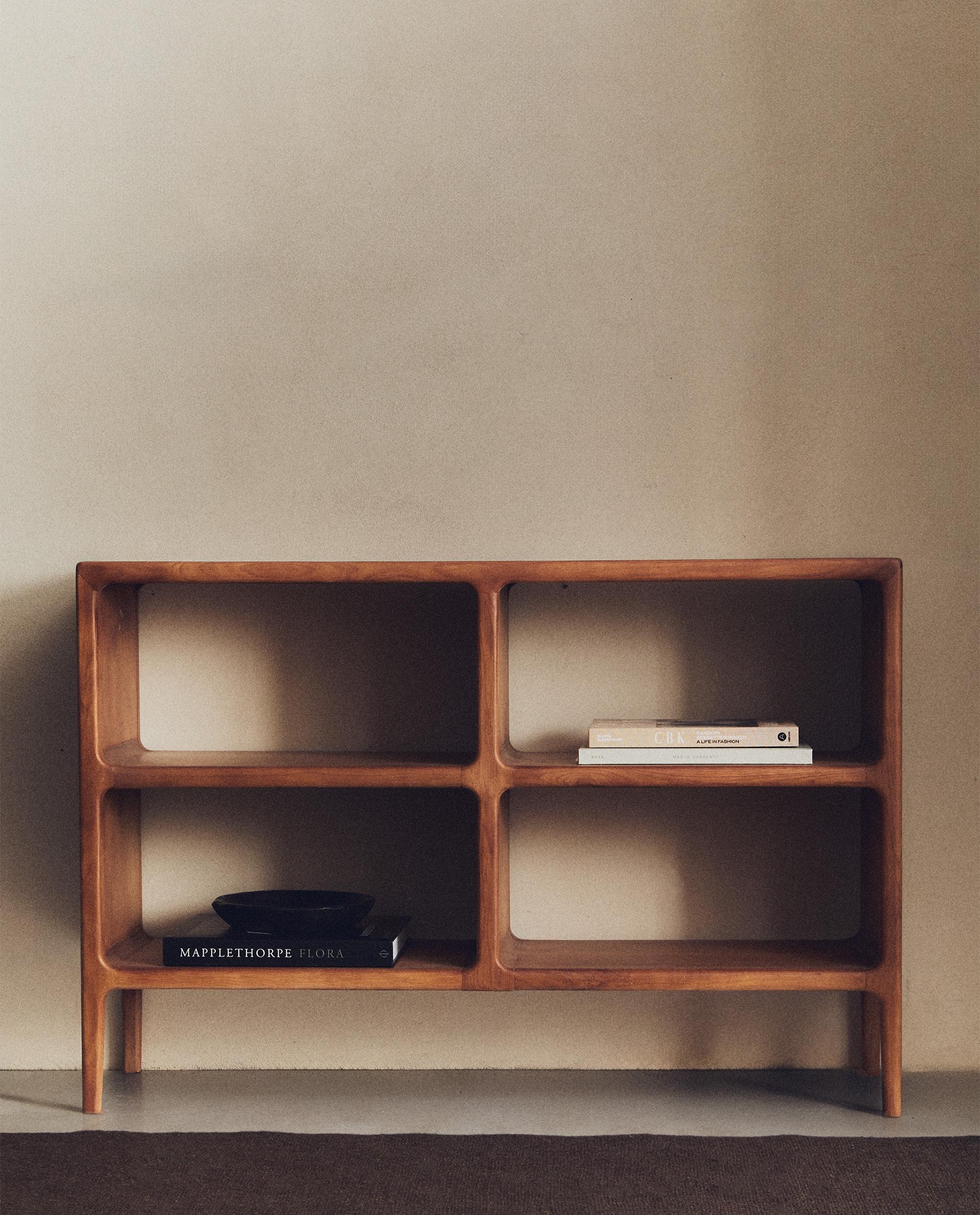 Dunkelbraunes Holz Sideboard Mittelgroß - Stilvoll