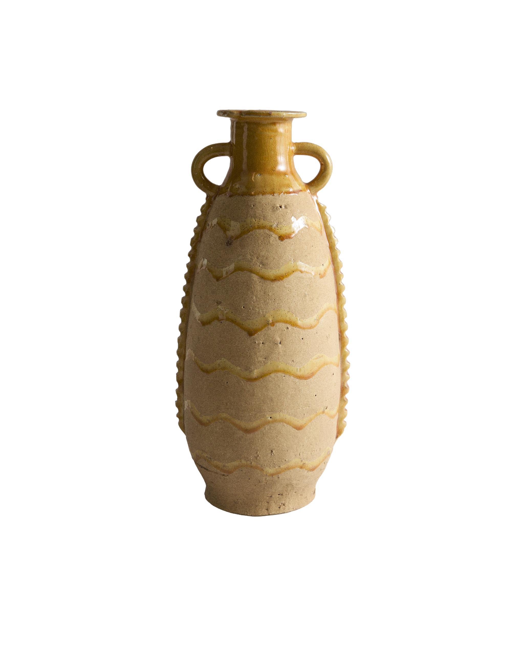 DECORATIVE TERRACOTTA VASE WITH HANDLES product thumbnail 4