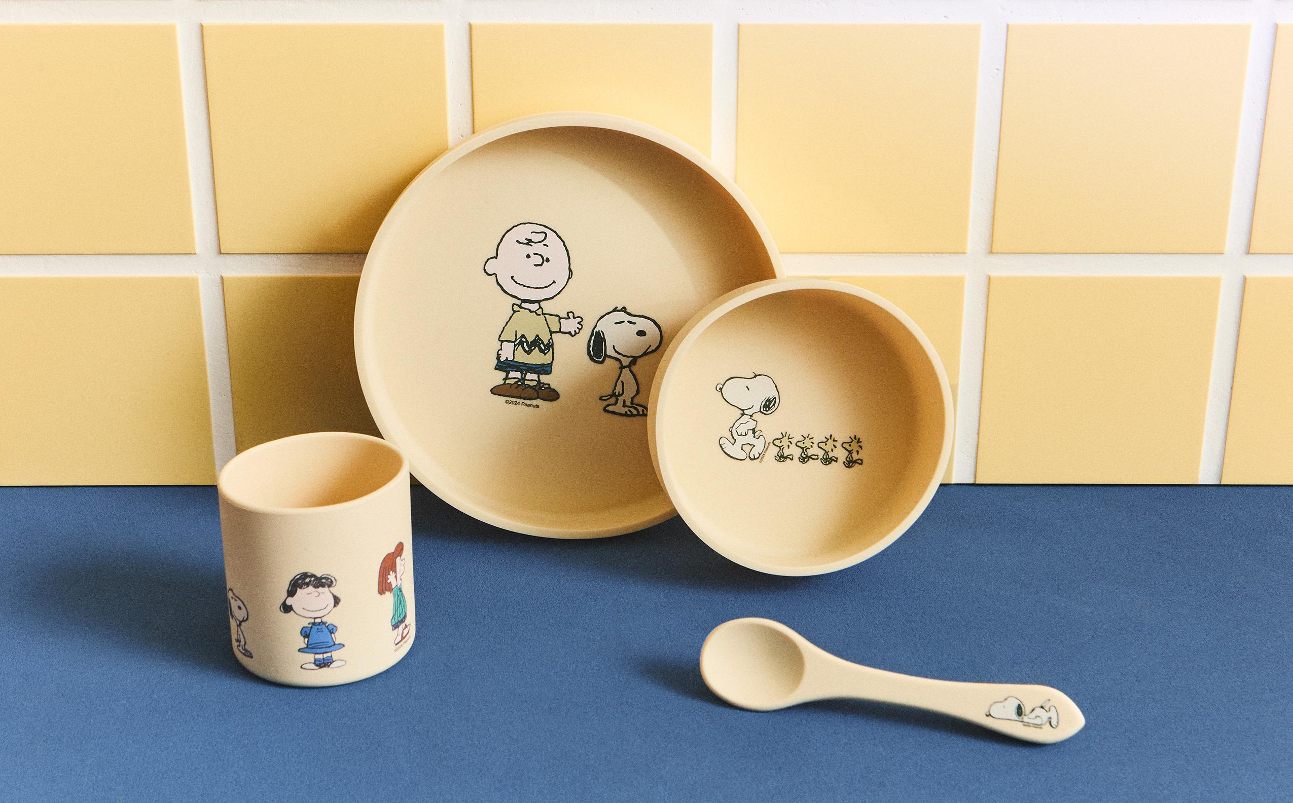 PEANUTS - スティッチ J&P Coats Peanuts Happy Snoopy Latch Hook Kit 50th
