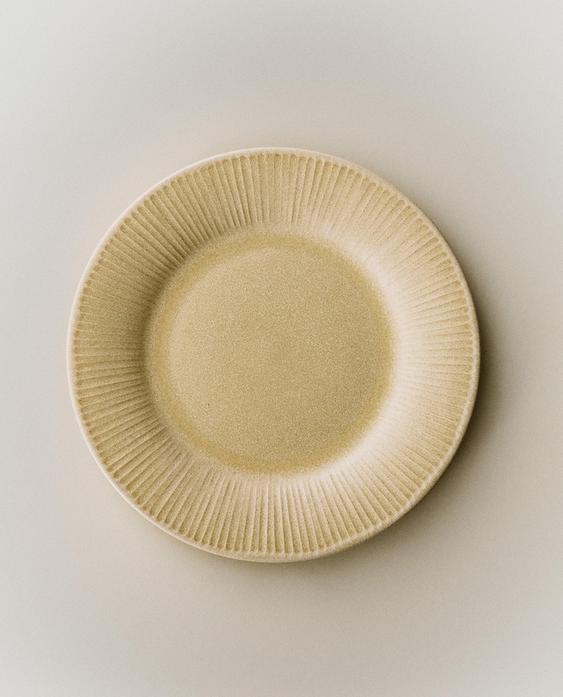 SCORED STONEWARE DESSERT PLATE