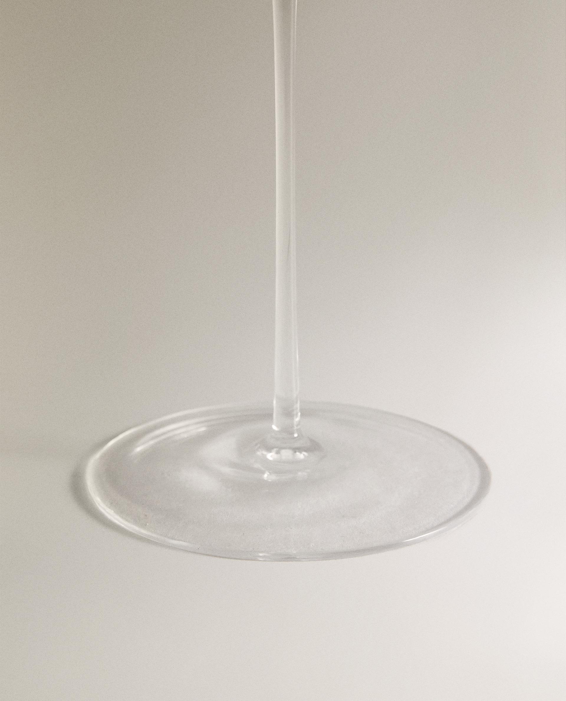 ULTRA LIGHTWEIGHT GLASS product thumbnail 2