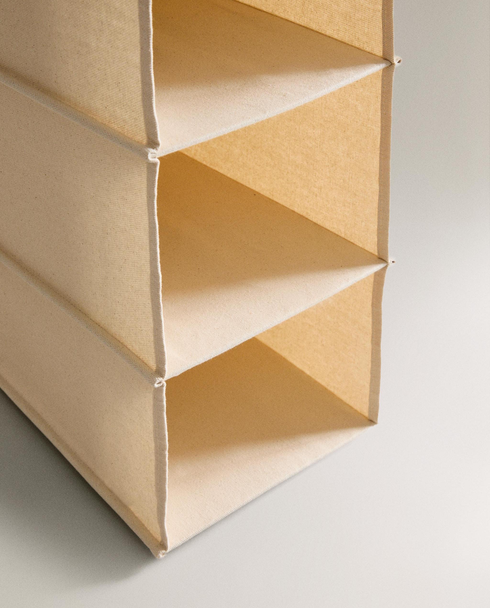 zara 吊るす収納 VERTICAL HANGING ORGANIZER | Zara Home United States of America