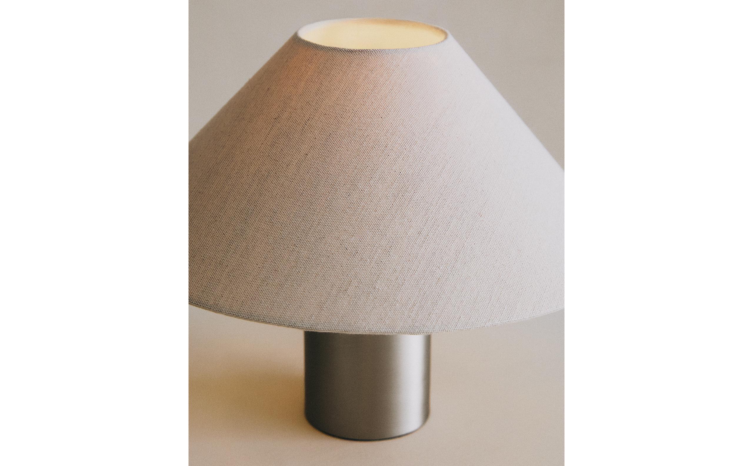 METAL TABLE LAMP product thumbnail 11
