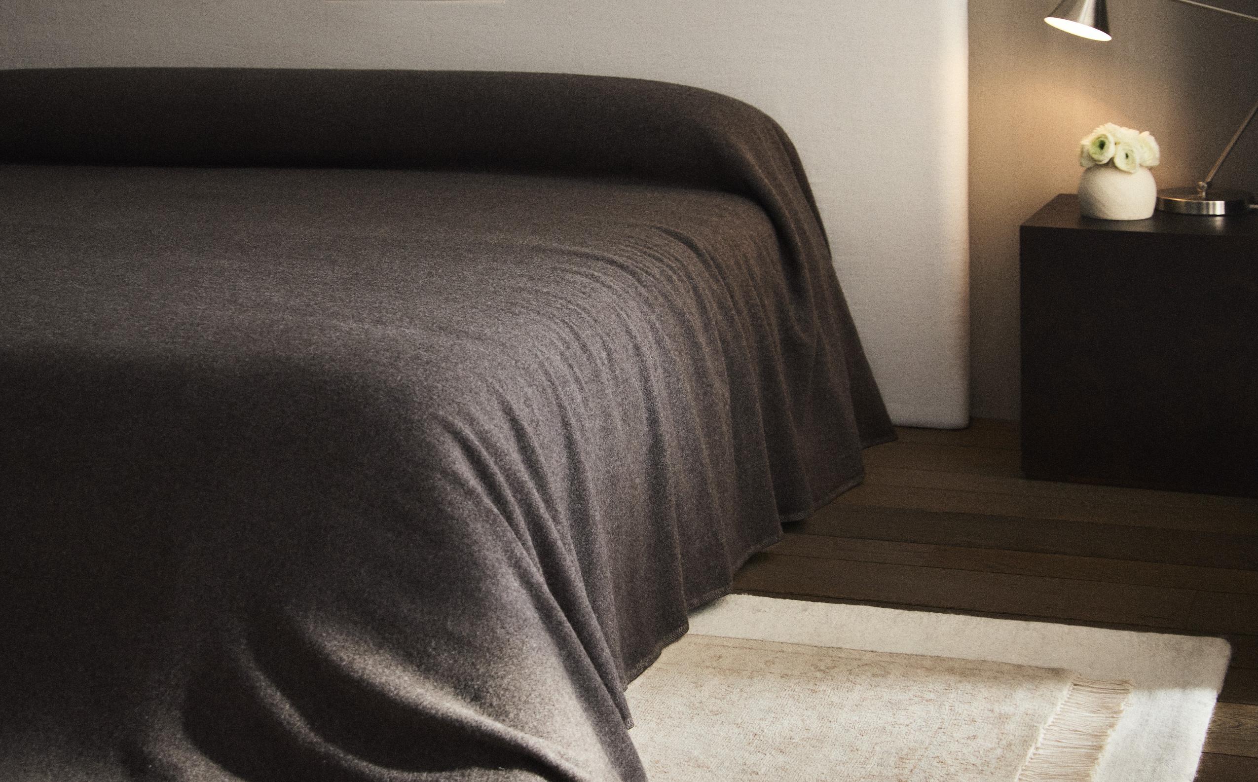 ＜未使用＞Zara  ベッドカバー 未使用】ZARA HOME ベッドカバー ベッドスプレッド マルチカバー