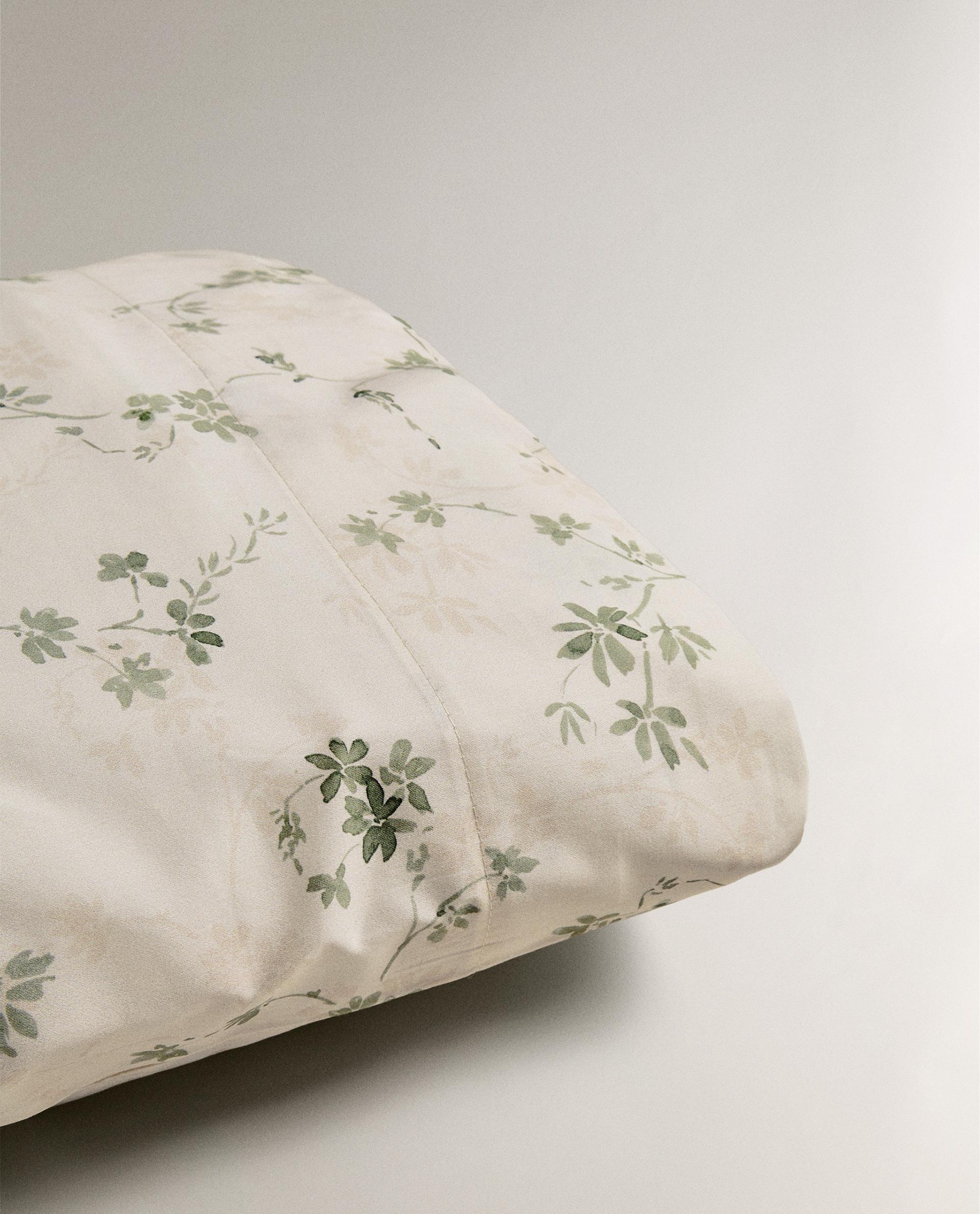 FLORAL PRINT PILLOWCASE