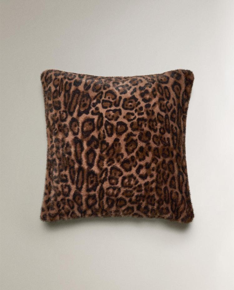 FUNDA COJÍN PELO Y ANIMAL PRINT