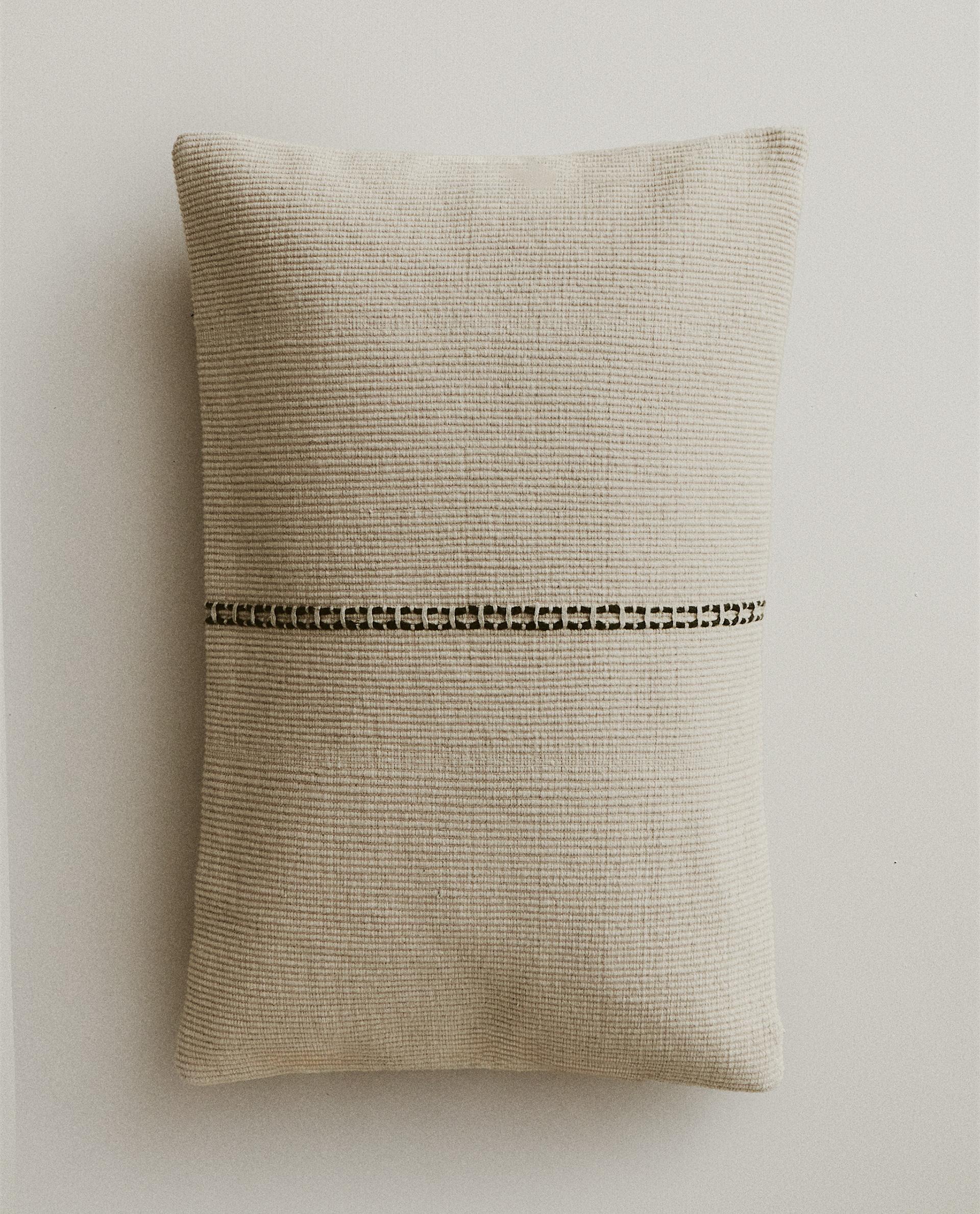 DOUBLE LINE CUSHION COVER