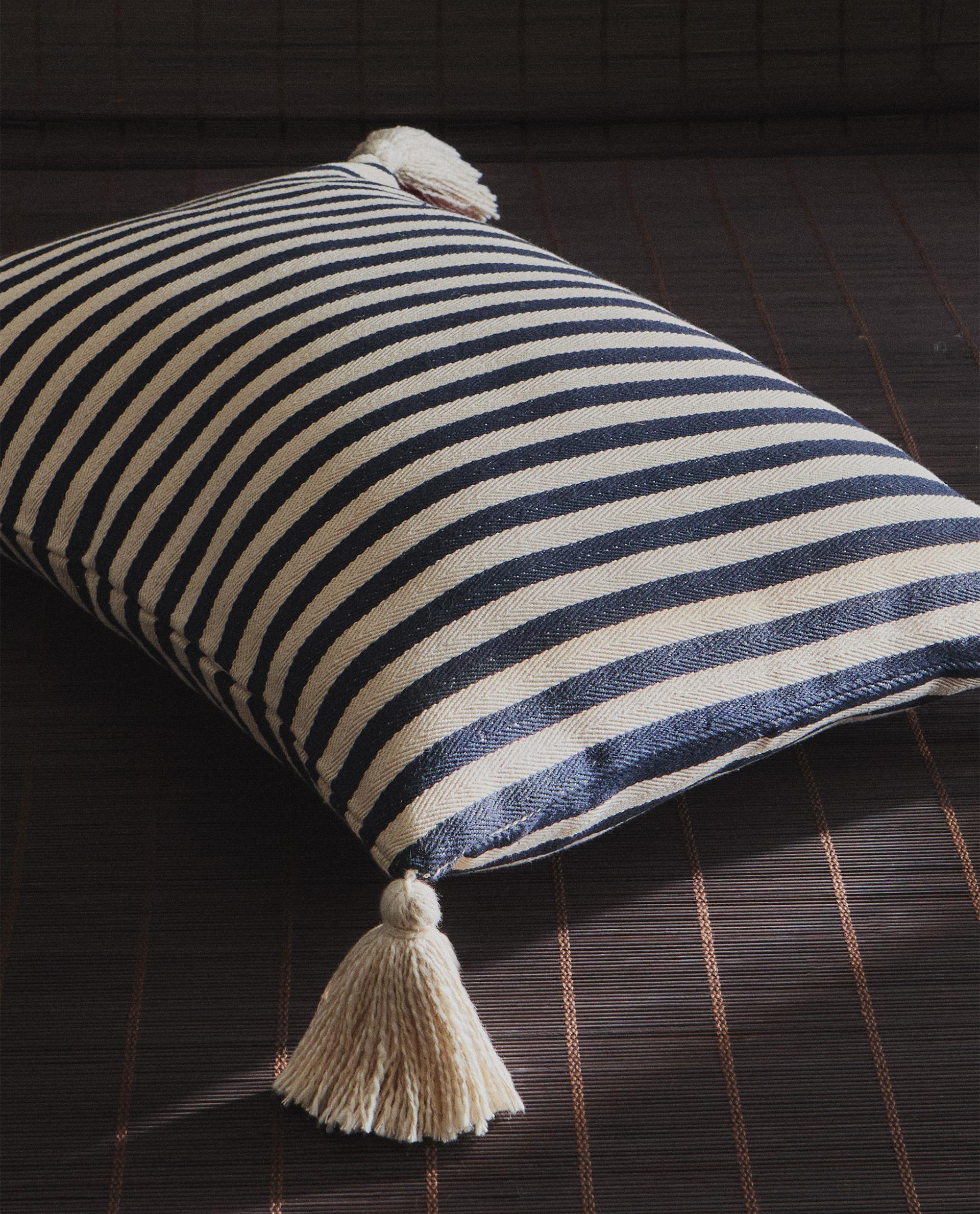 装飾ソファークッションカバー | Zara Home 日本/Japan | 最新