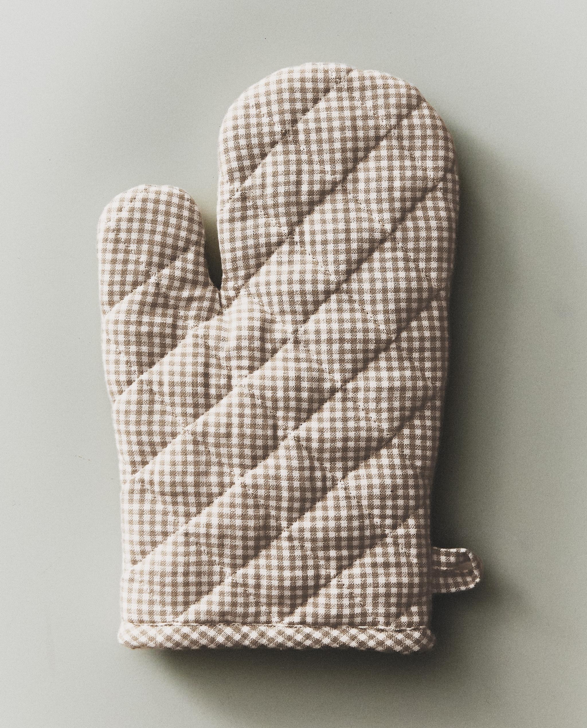 GINGHAM OVEN GLOVE product thumbnail 8