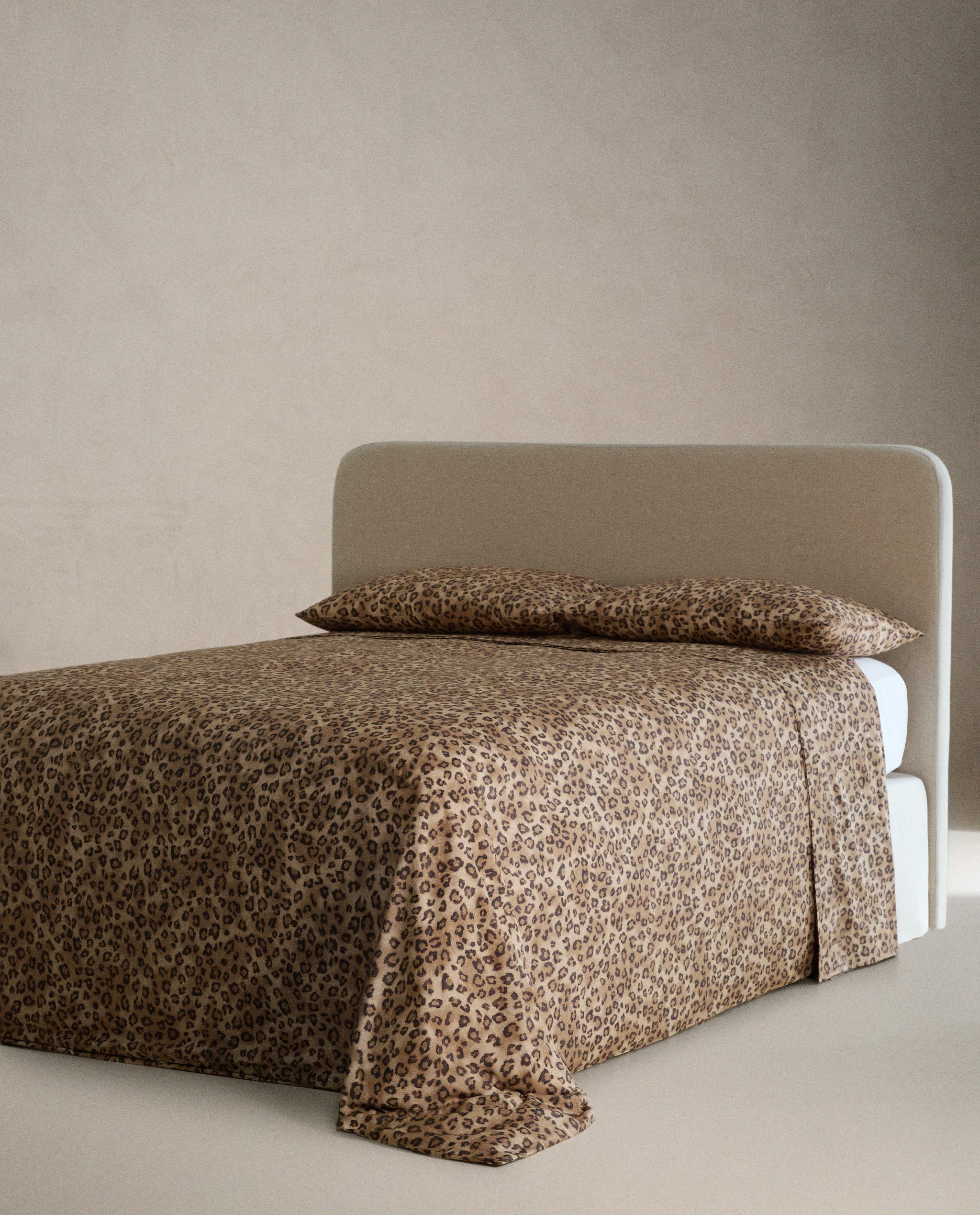 ANIMAL PRINT SATEEN FLAT SHEET | Zara Home United States of America